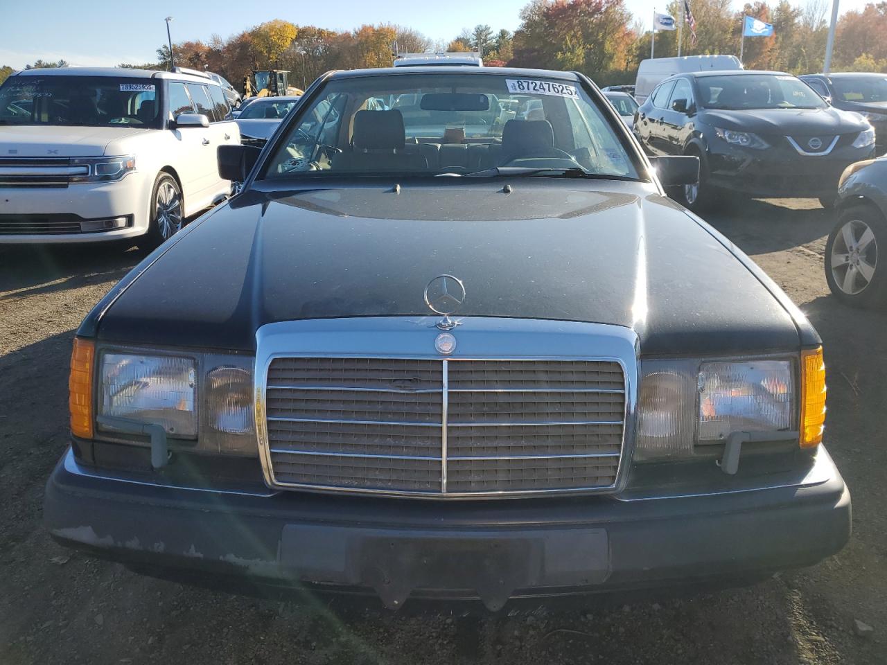 1991 Mercedes-benz 300 Ce Blue vin: WDBEA51D2MB359814