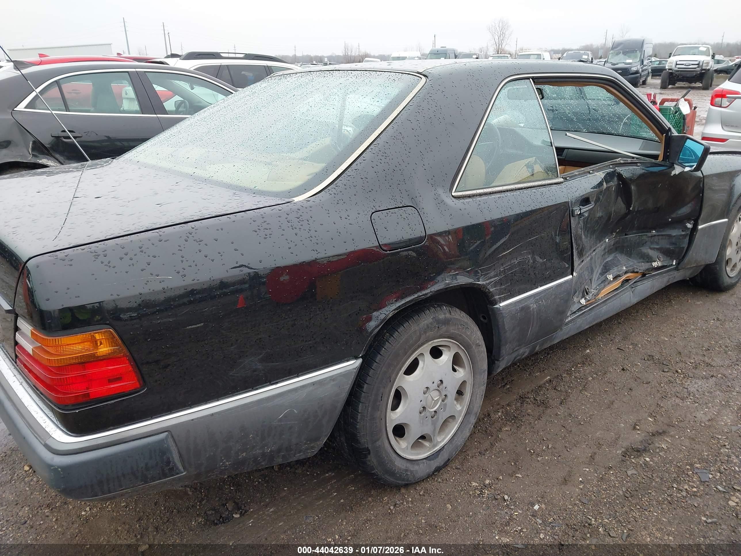 1993 Mercedes-benz 300 Ce Black vin: WDBEA52E2PB936840