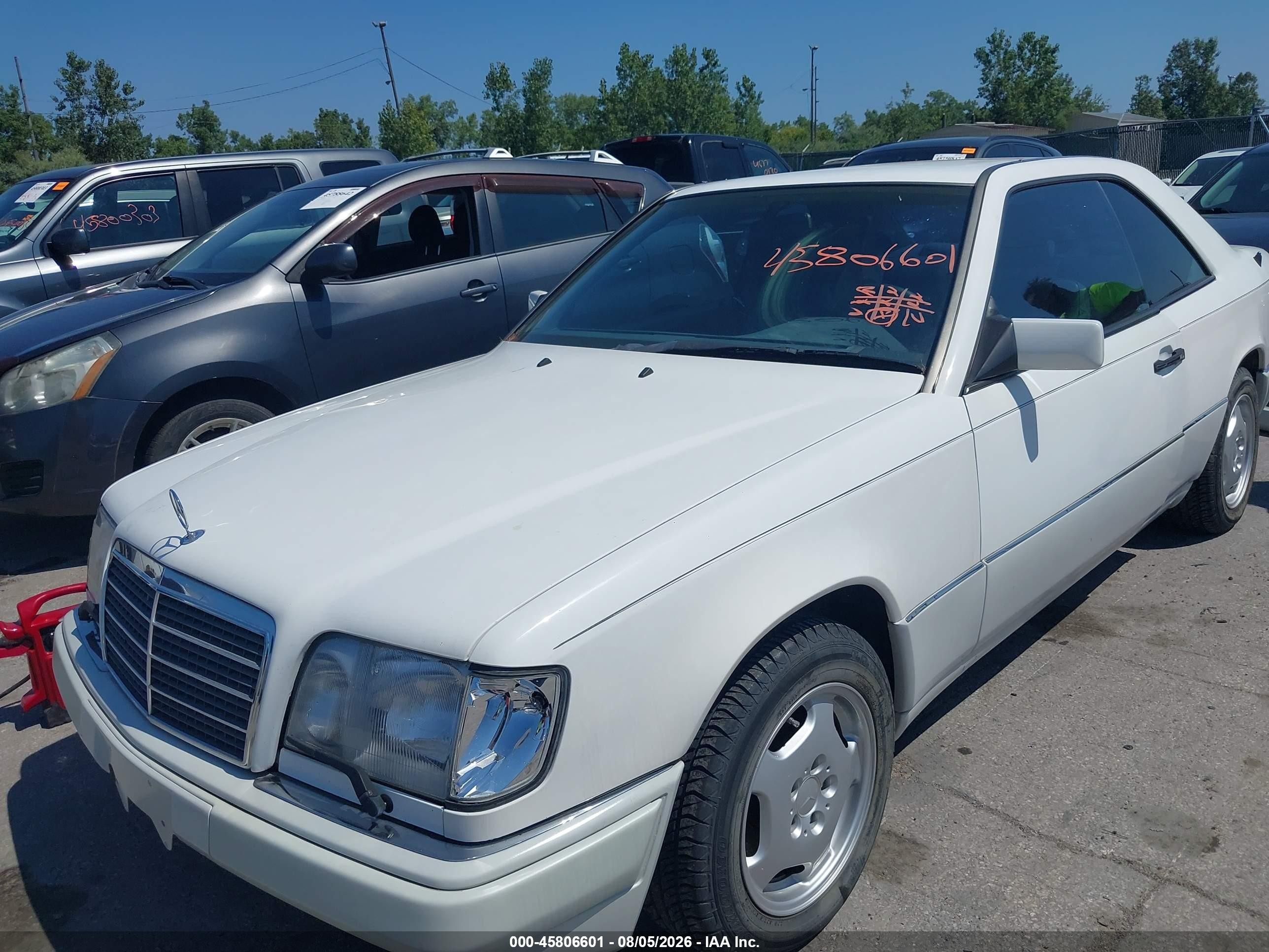 1994 Mercedes-benz E 320 Белый vin: WDBEA52E4RC034817
