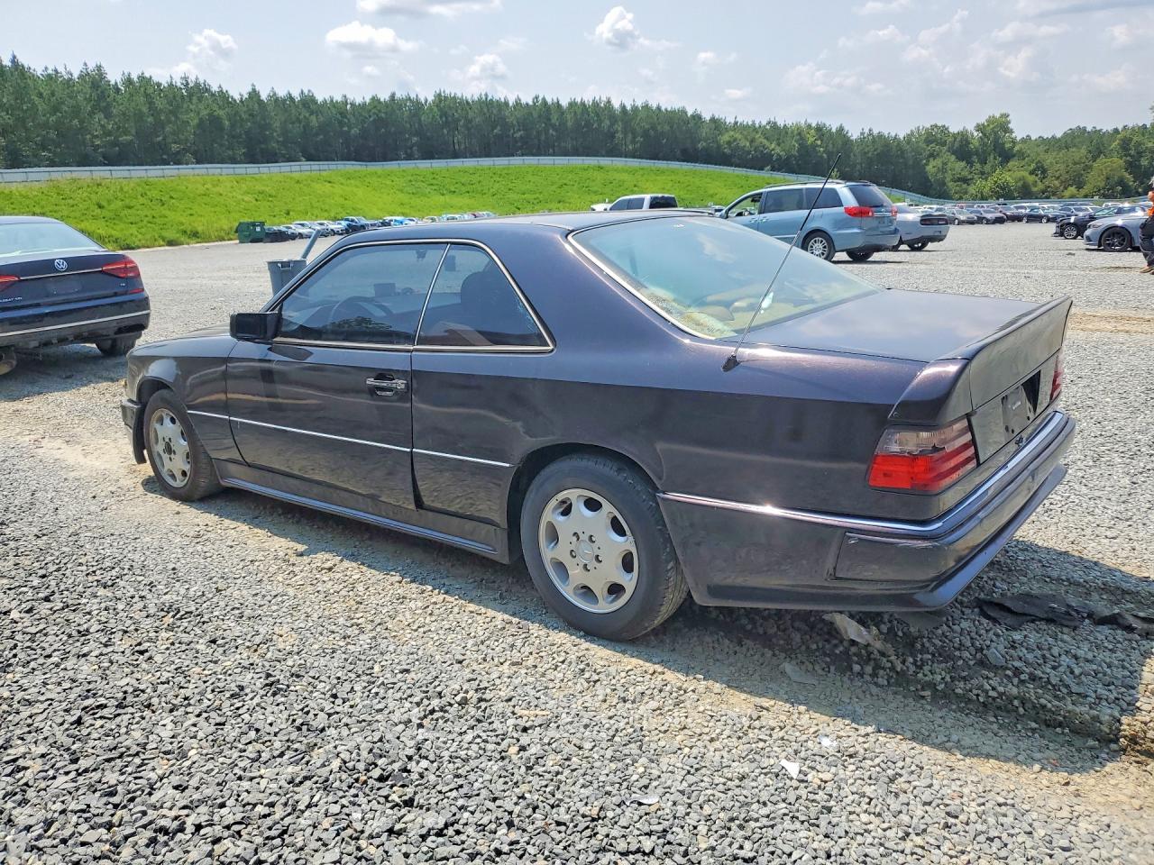 1993 Mercedes-benz 300 Ce Black vin: WDBEA52E7PB993468