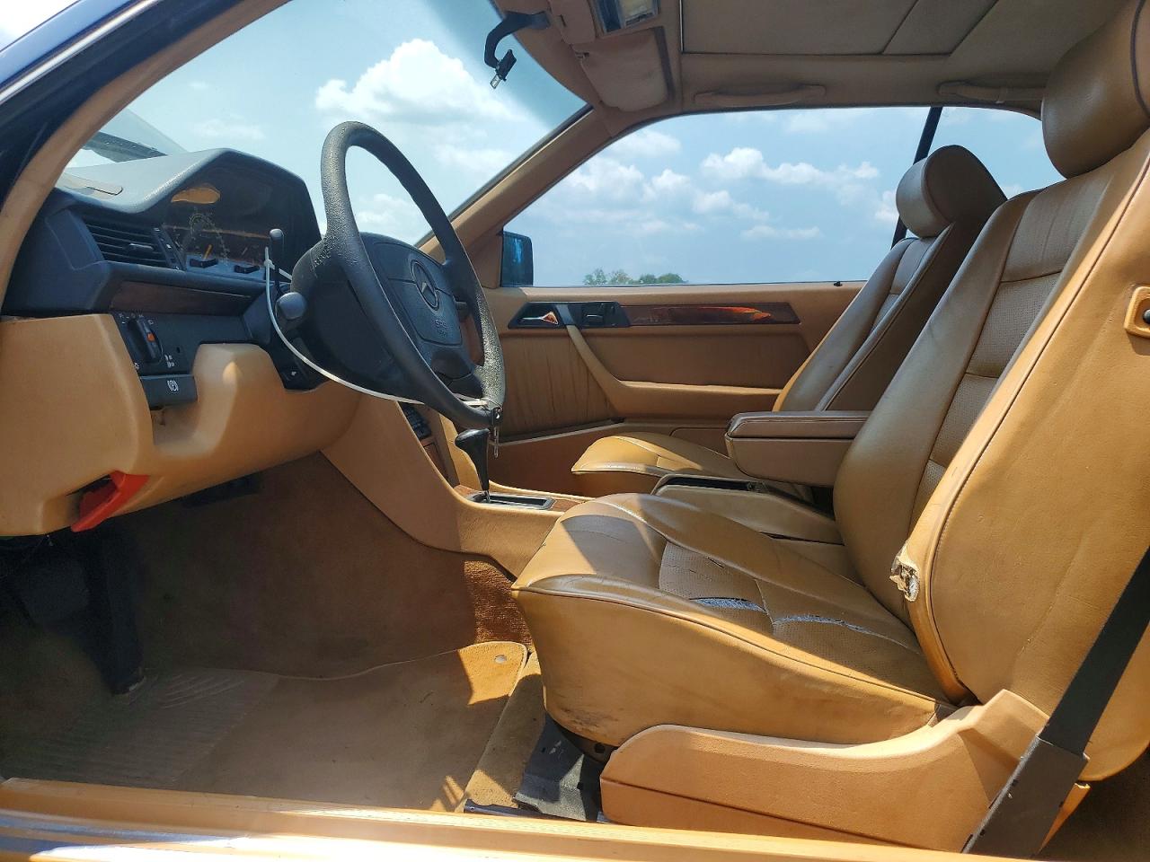 1993 Mercedes-benz 300 Ce Black vin: WDBEA52E7PB993468