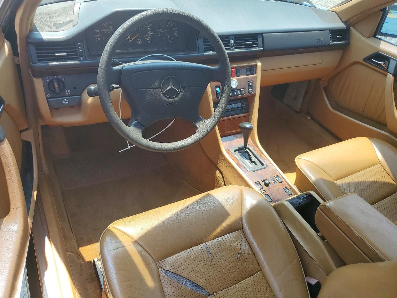 1993 Mercedes-benz 300 Ce Black vin: WDBEA52E7PB993468