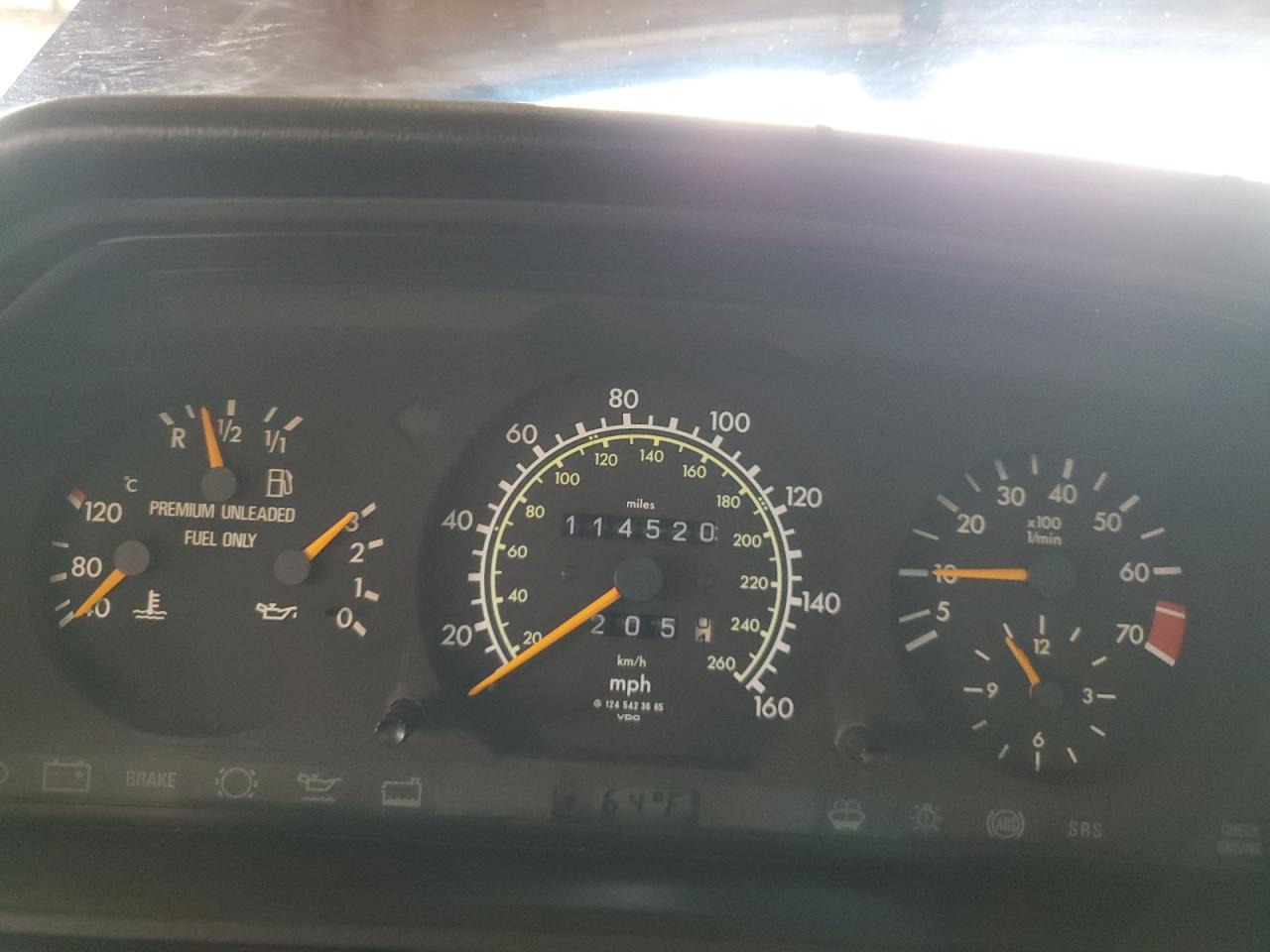 1995 Mercedes-benz E 320 Maroon vin: WDBEA66E3SC172340