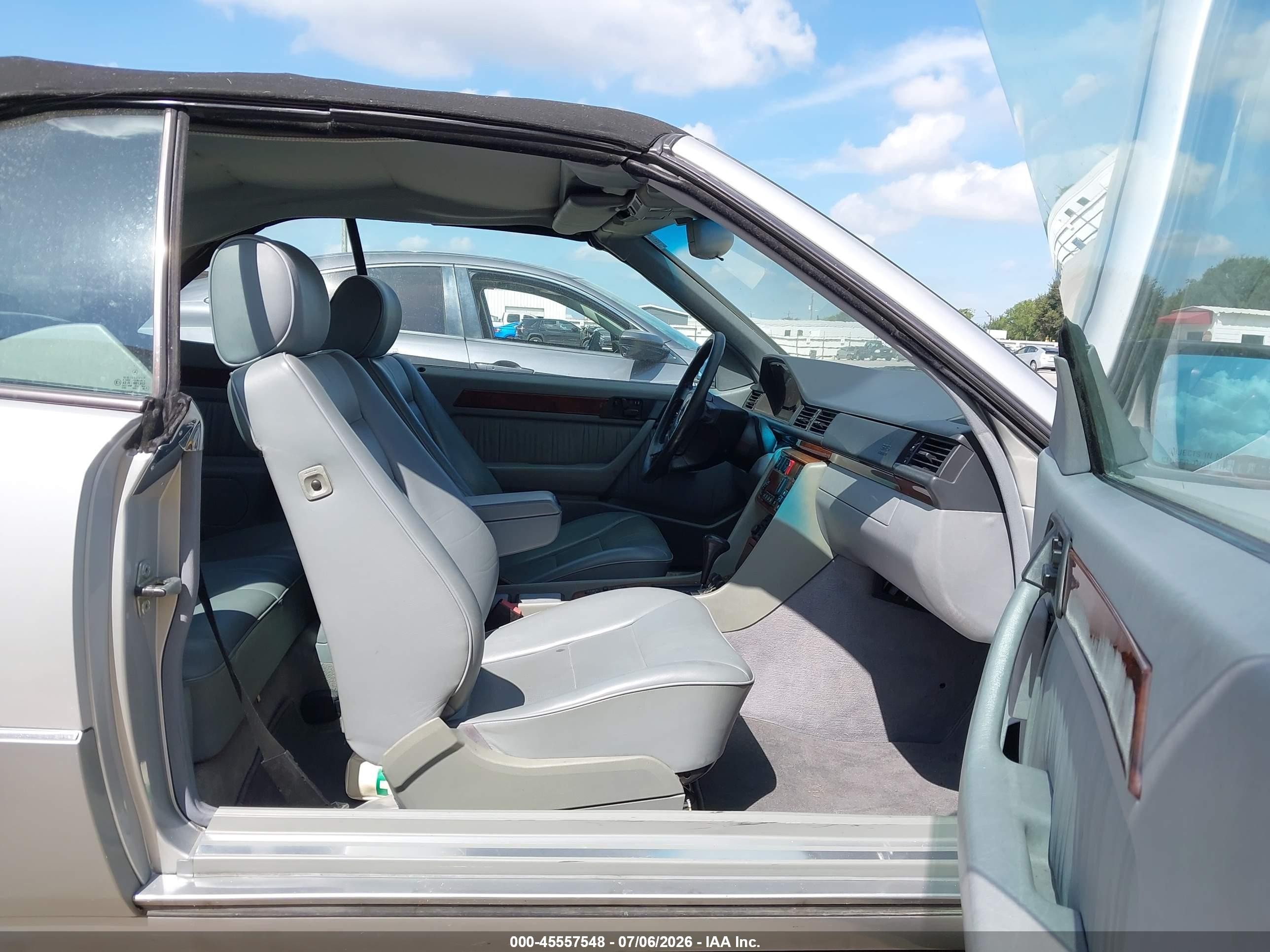 1995 Mercedes-benz E 320 Silver vin: WDBEA66E4SC200050
