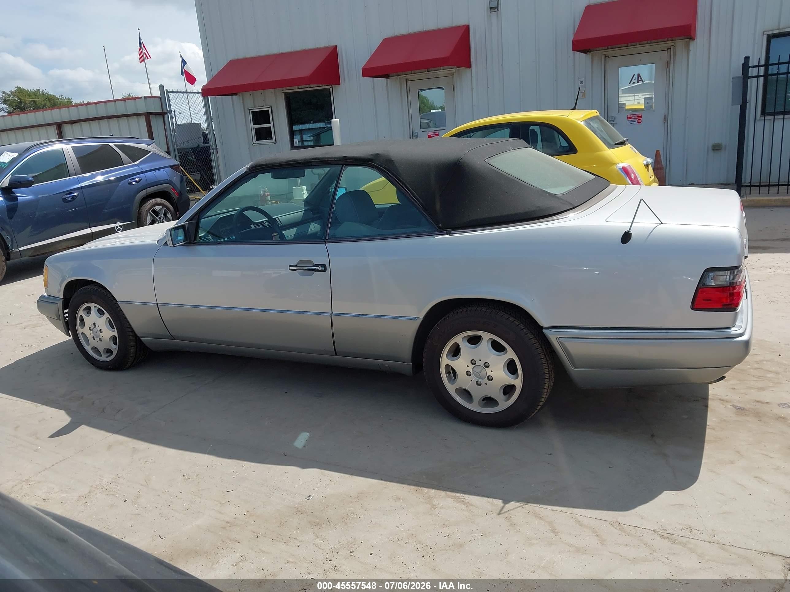 1995 Mercedes-benz E 320 Silver vin: WDBEA66E4SC200050