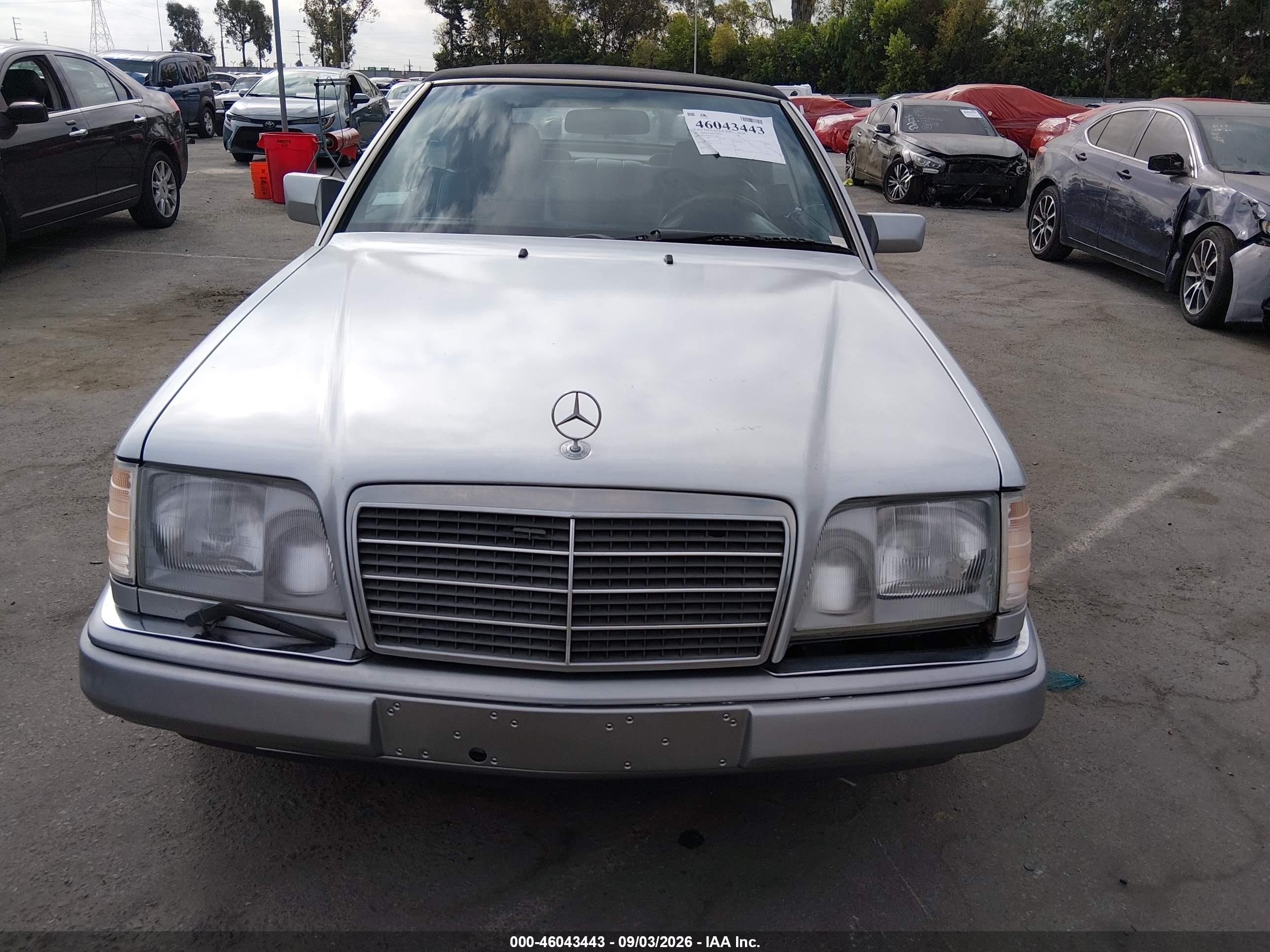 1995 Mercedes-benz E 320 Серебряный vin: WDBEA66E4SC215860