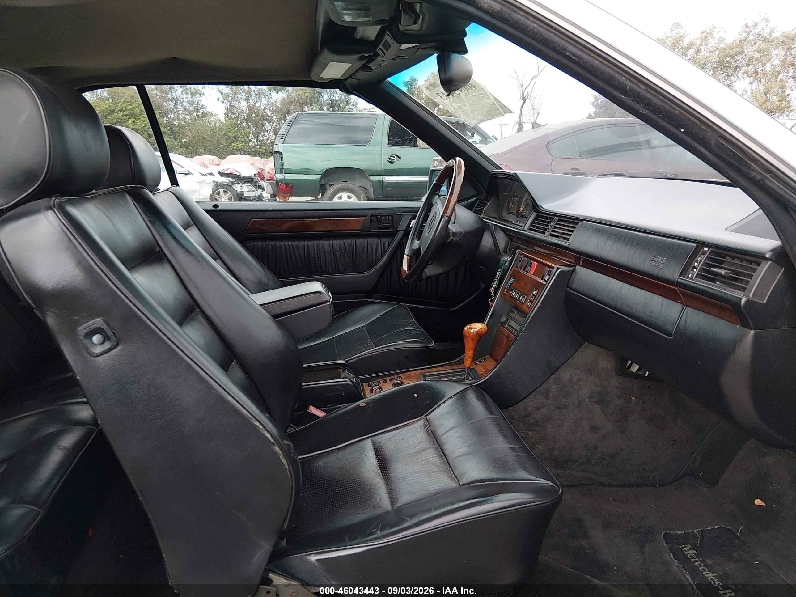 1995 Mercedes-benz E 320 Серебряный vin: WDBEA66E4SC215860
