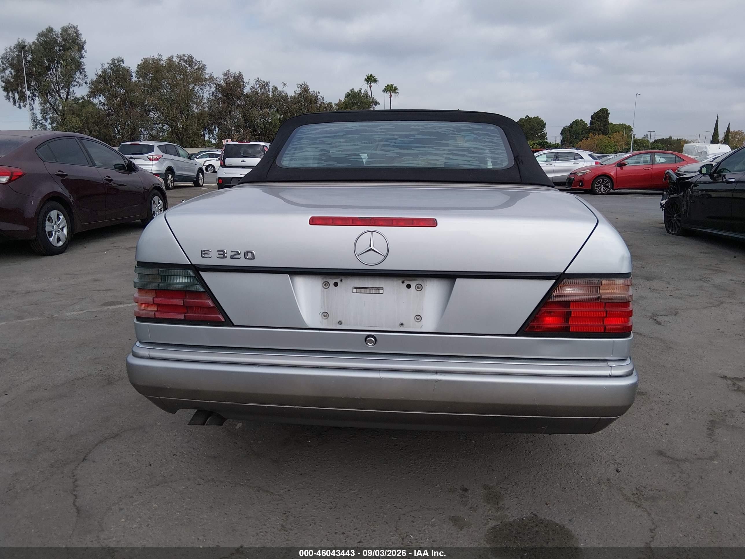 1995 Mercedes-benz E 320 Серебряный vin: WDBEA66E4SC215860