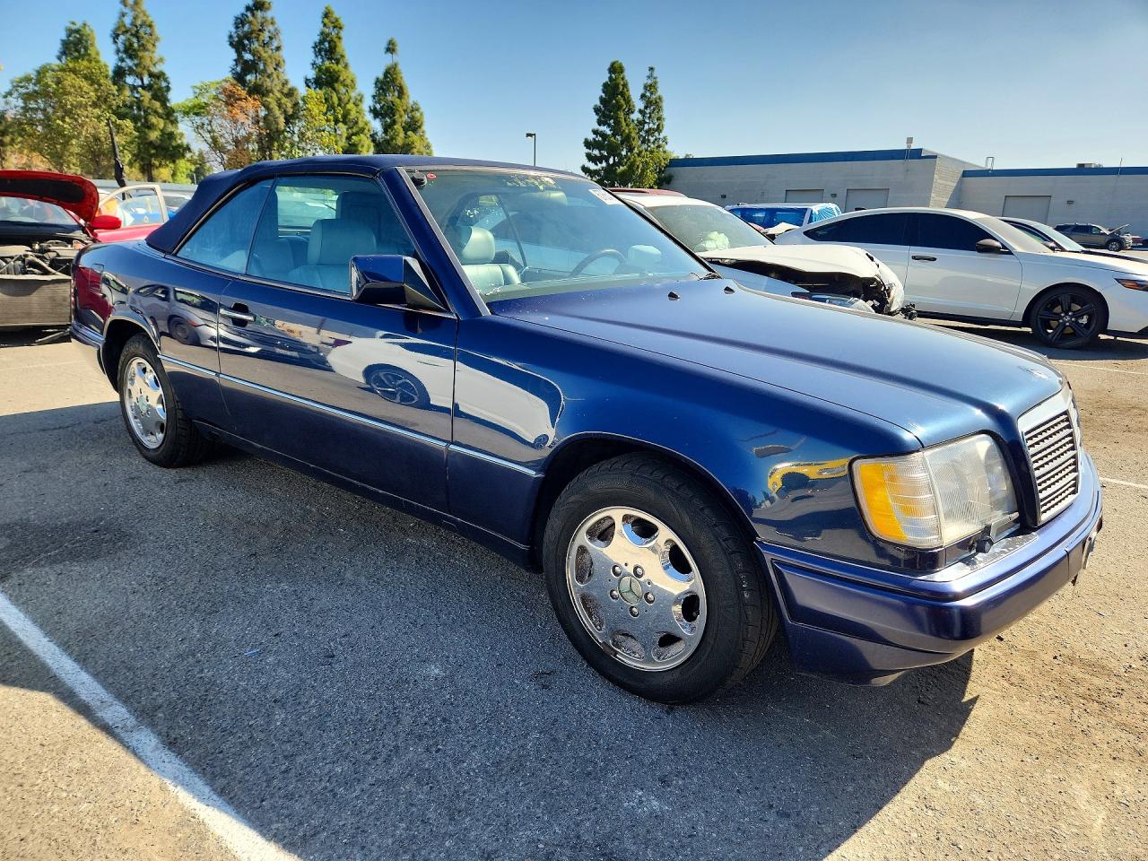 1995 Mercedes-benz E 320 Blue vin: WDBEA66E5SC199409