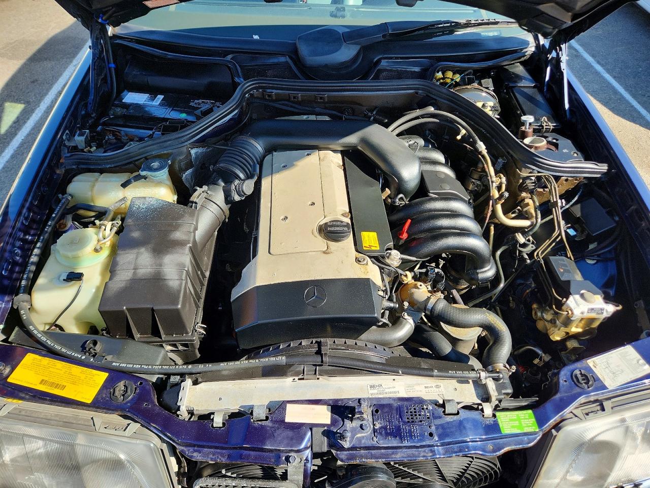 1995 Mercedes-benz E 320 Blue vin: WDBEA66E5SC199409