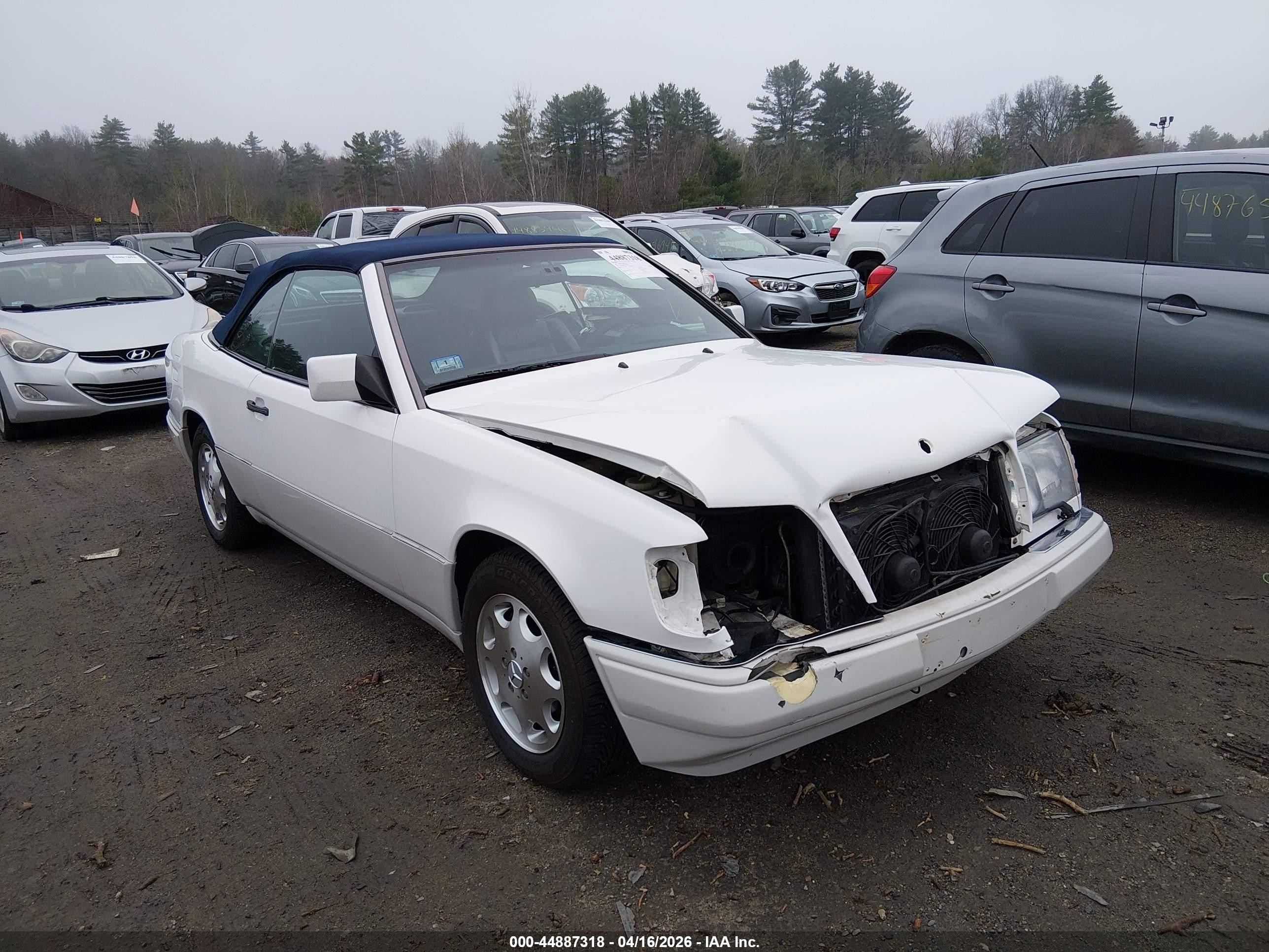 1995 Mercedes-benz E 320 White vin: WDBEA66E5SC280605