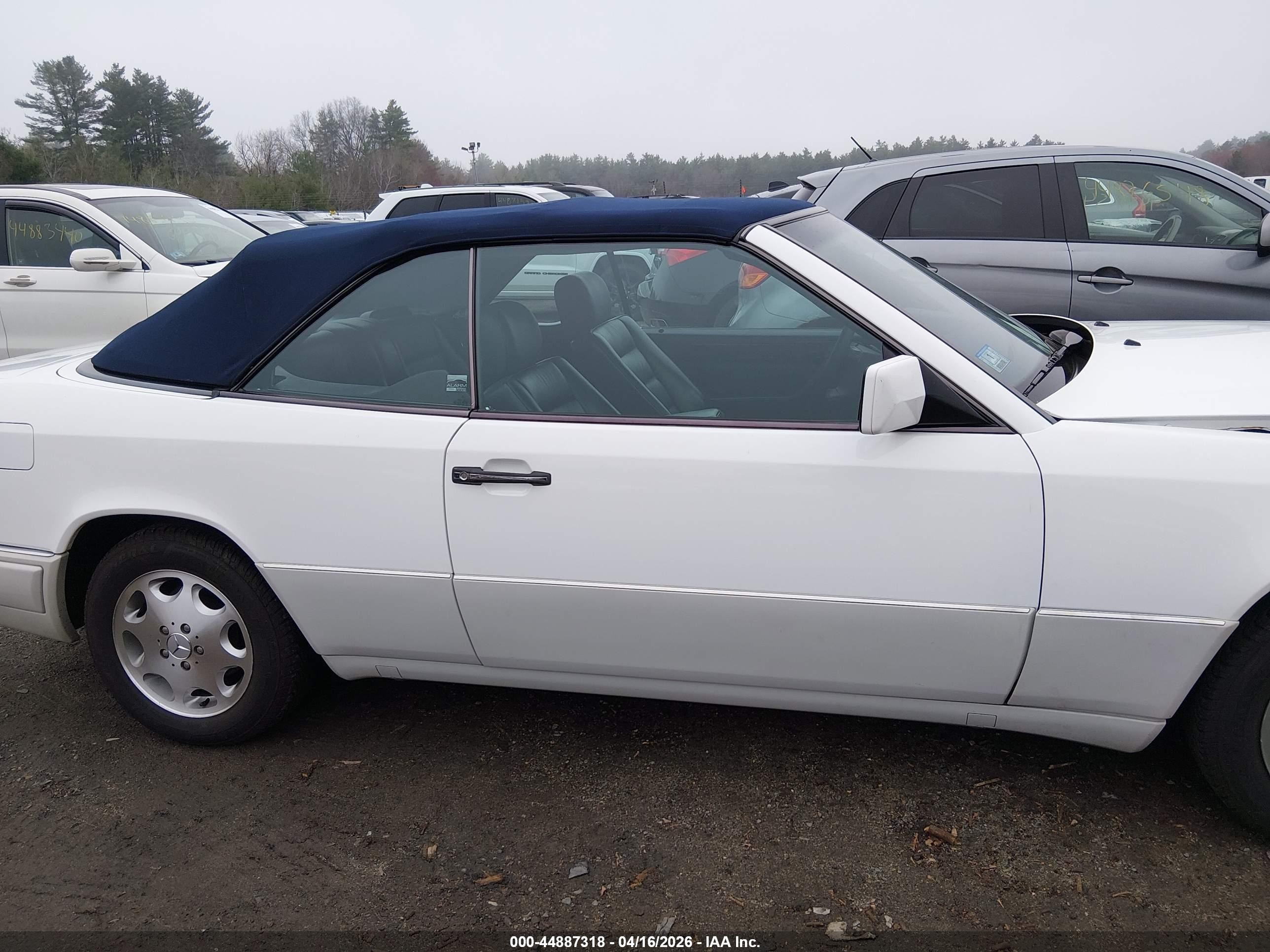 1995 Mercedes-benz E 320 White vin: WDBEA66E5SC280605