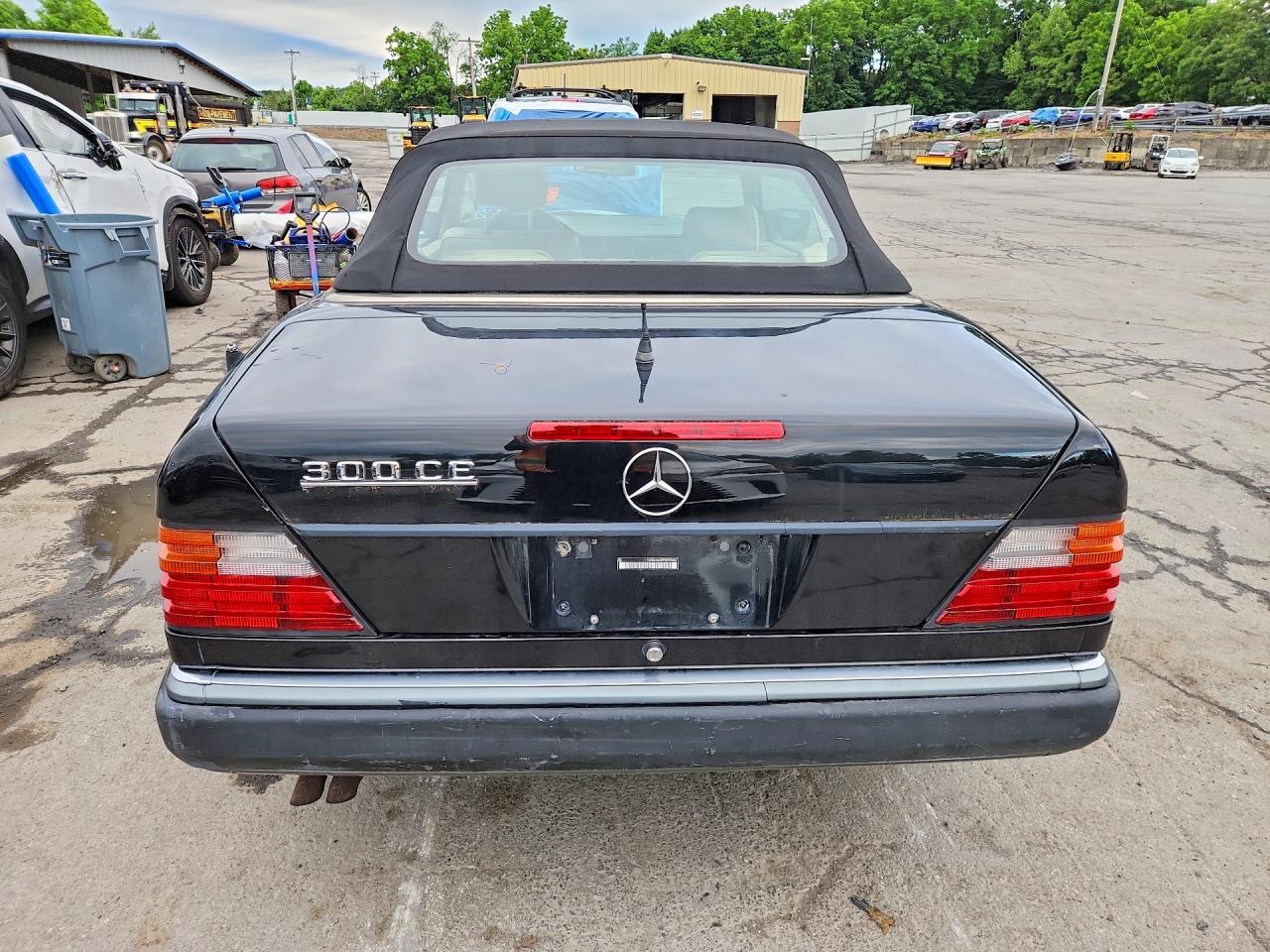 1993 Mercedes-benz 300 Cecv Black vin: WDBEA66E9PB999630