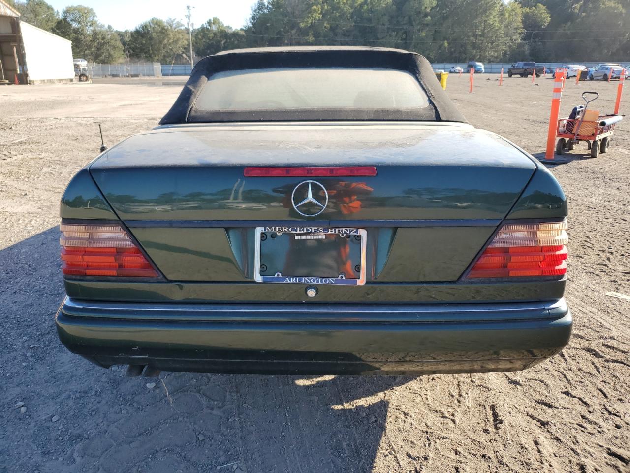 1994 Mercedes-benz E 320 Green vin: WDBEA66E9RC033761