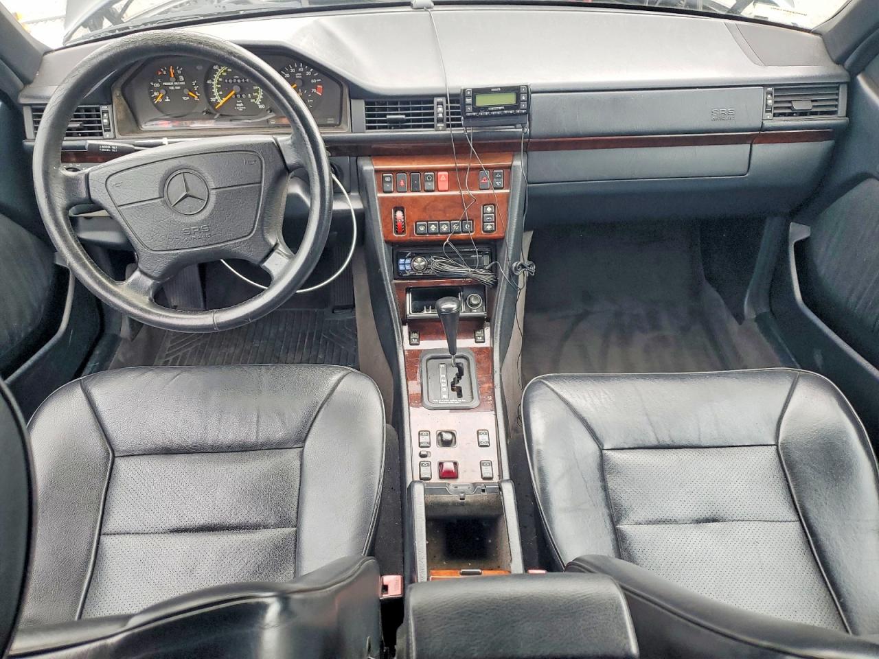 1995 Mercedes-benz E-class 320 Черный vin: WDBEA66EXSC276601