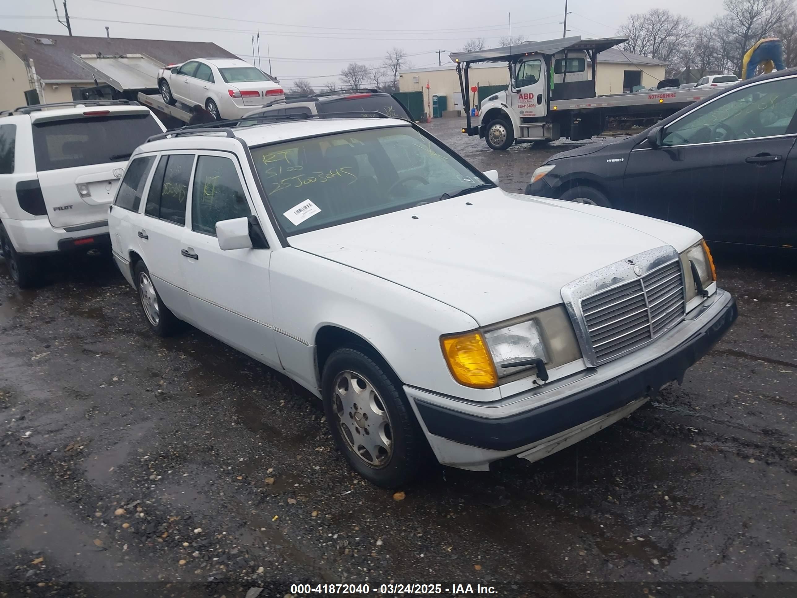 1993 Mercedes-benz 300 Te White vin: WDBEA92E2PF245159