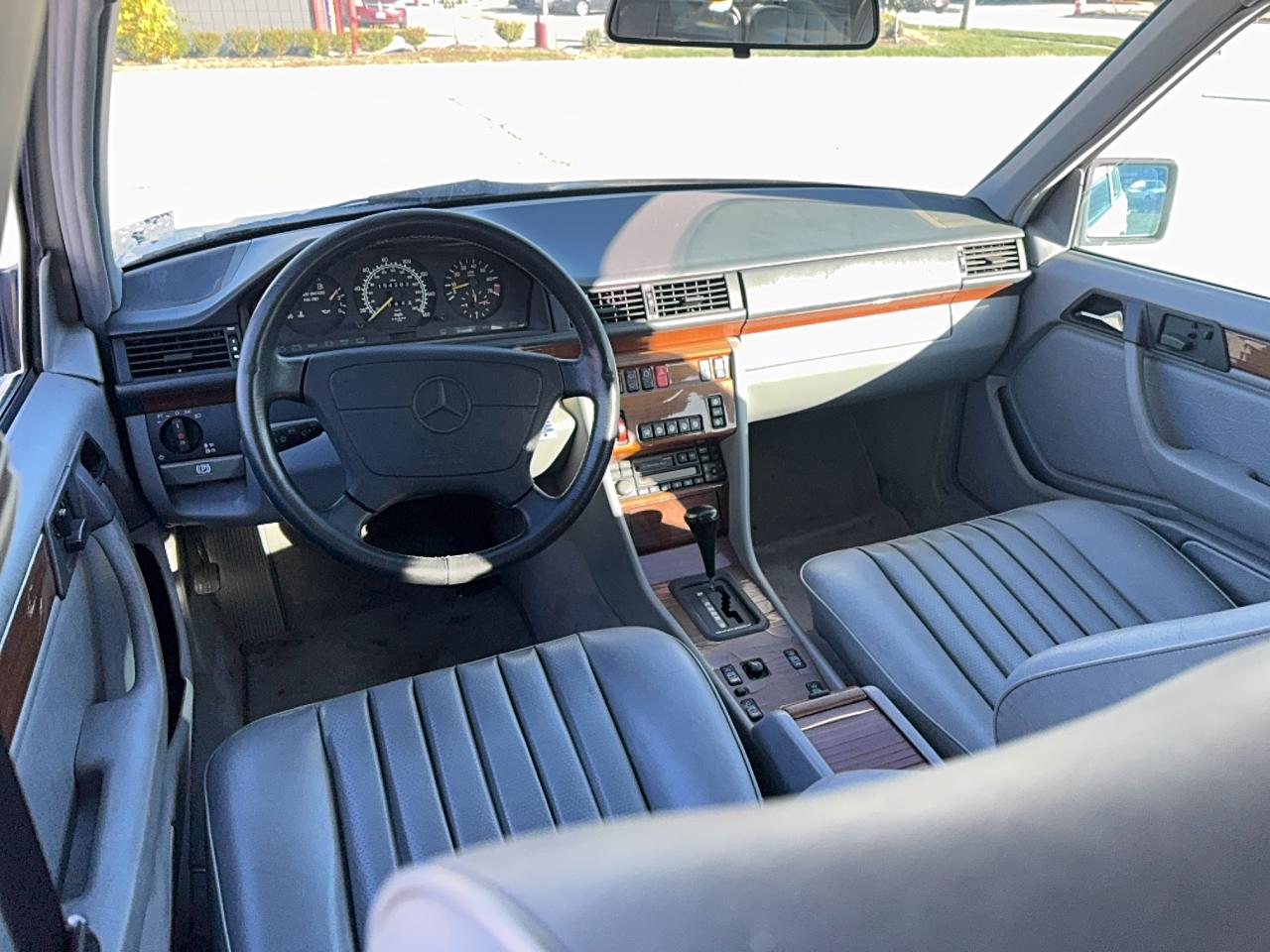 1995 Mercedes-benz E 320 Белый vin: WDBEA92E2SF296279