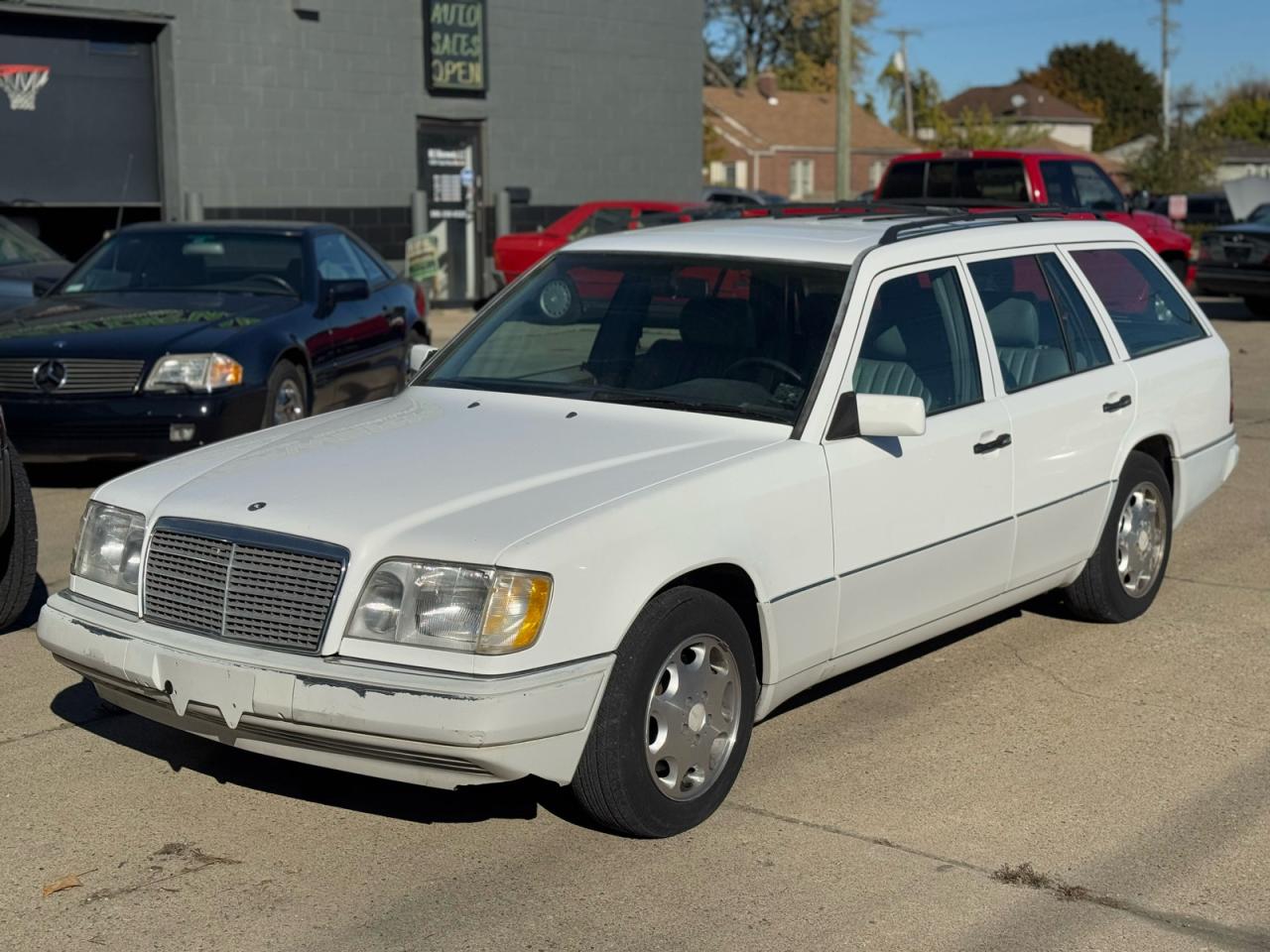 1995 Mercedes-benz E 320 Белый vin: WDBEA92E2SF296279