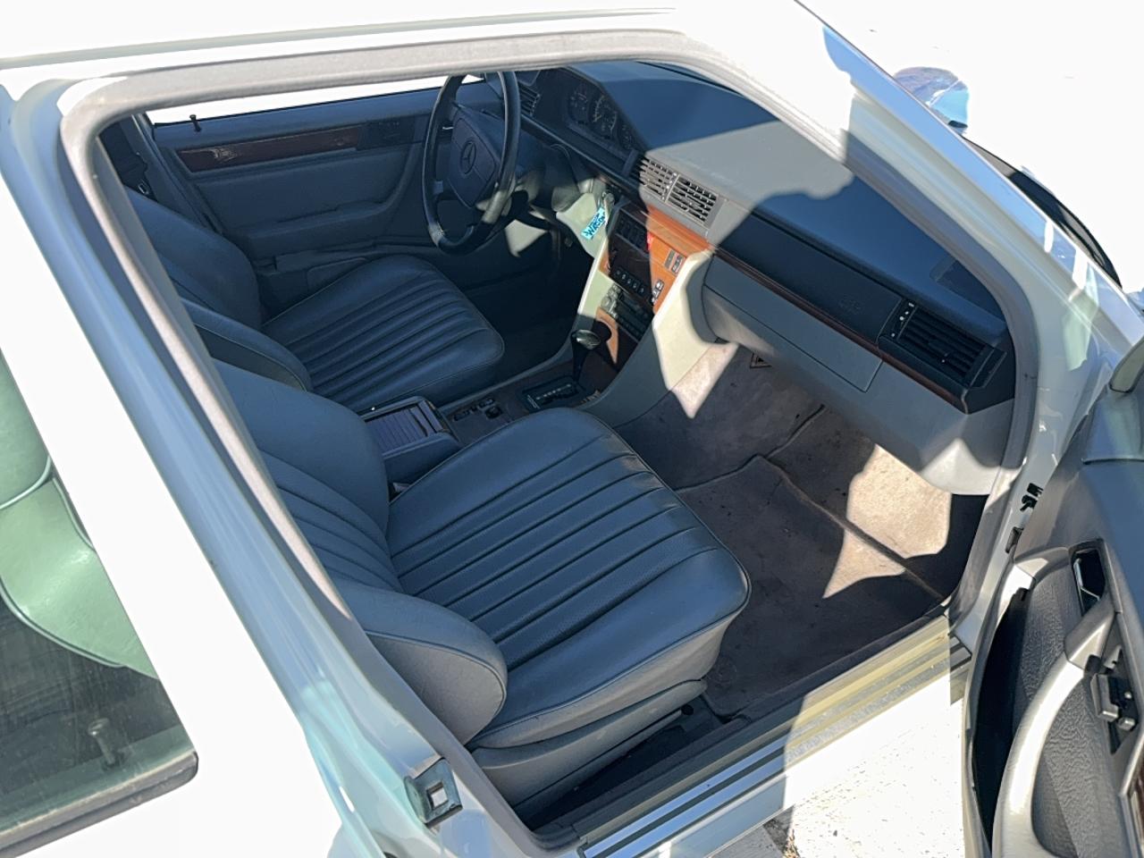 1995 Mercedes-benz E 320 Белый vin: WDBEA92E2SF296279