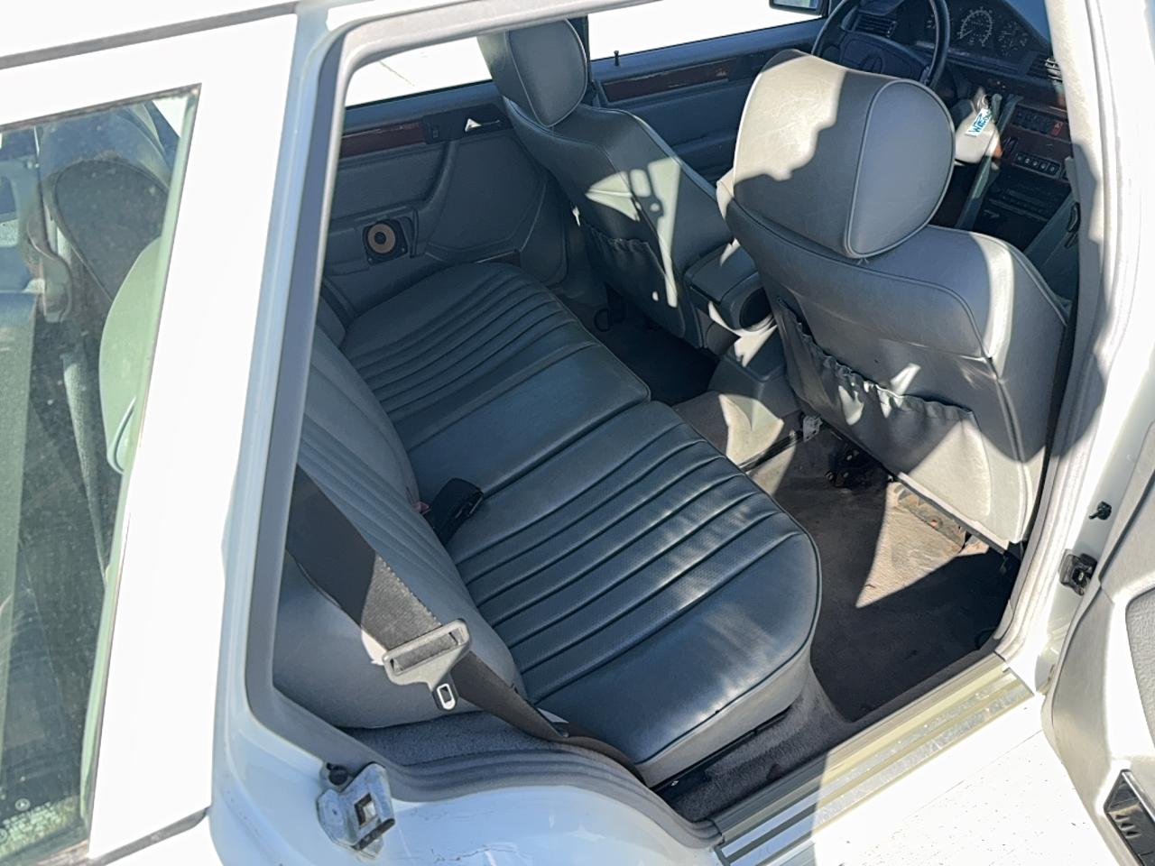 1995 Mercedes-benz E 320 Белый vin: WDBEA92E2SF296279