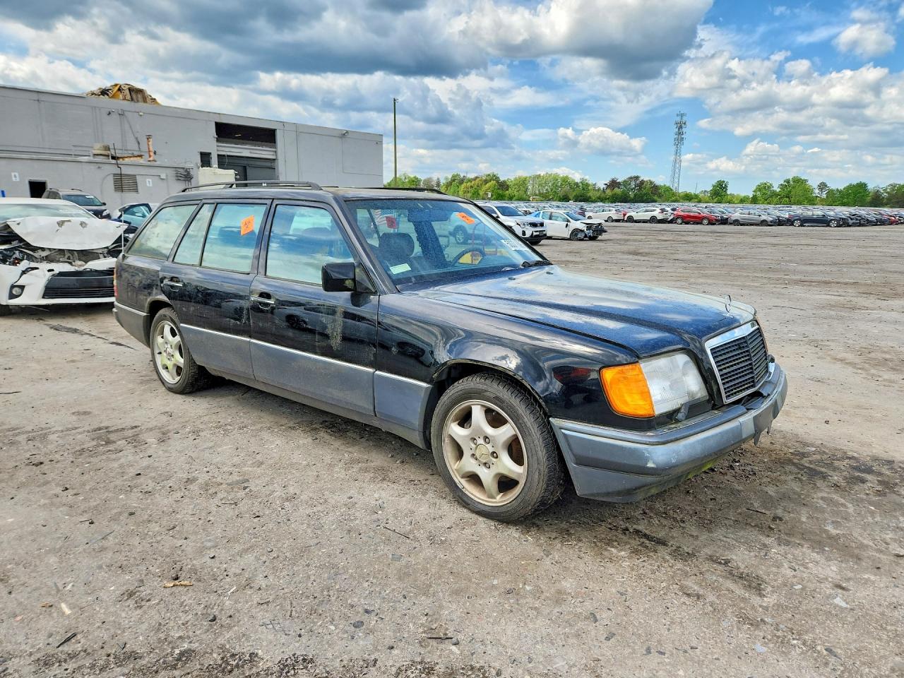 1995 Mercedes-benz E 320 Black vin: WDBEA92E2SF299957