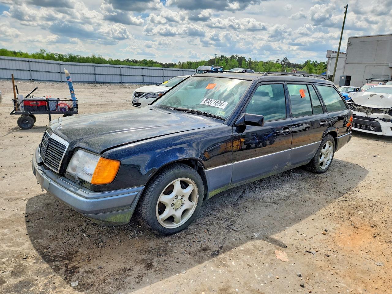 1995 Mercedes-benz E 320 Black vin: WDBEA92E2SF299957