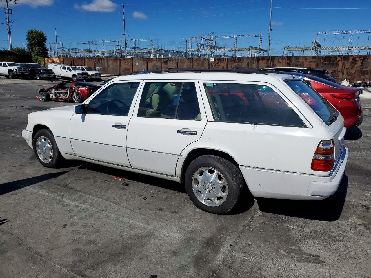 1995 Mercedes-benz E 320 Белый vin: WDBEA92E3SF304552