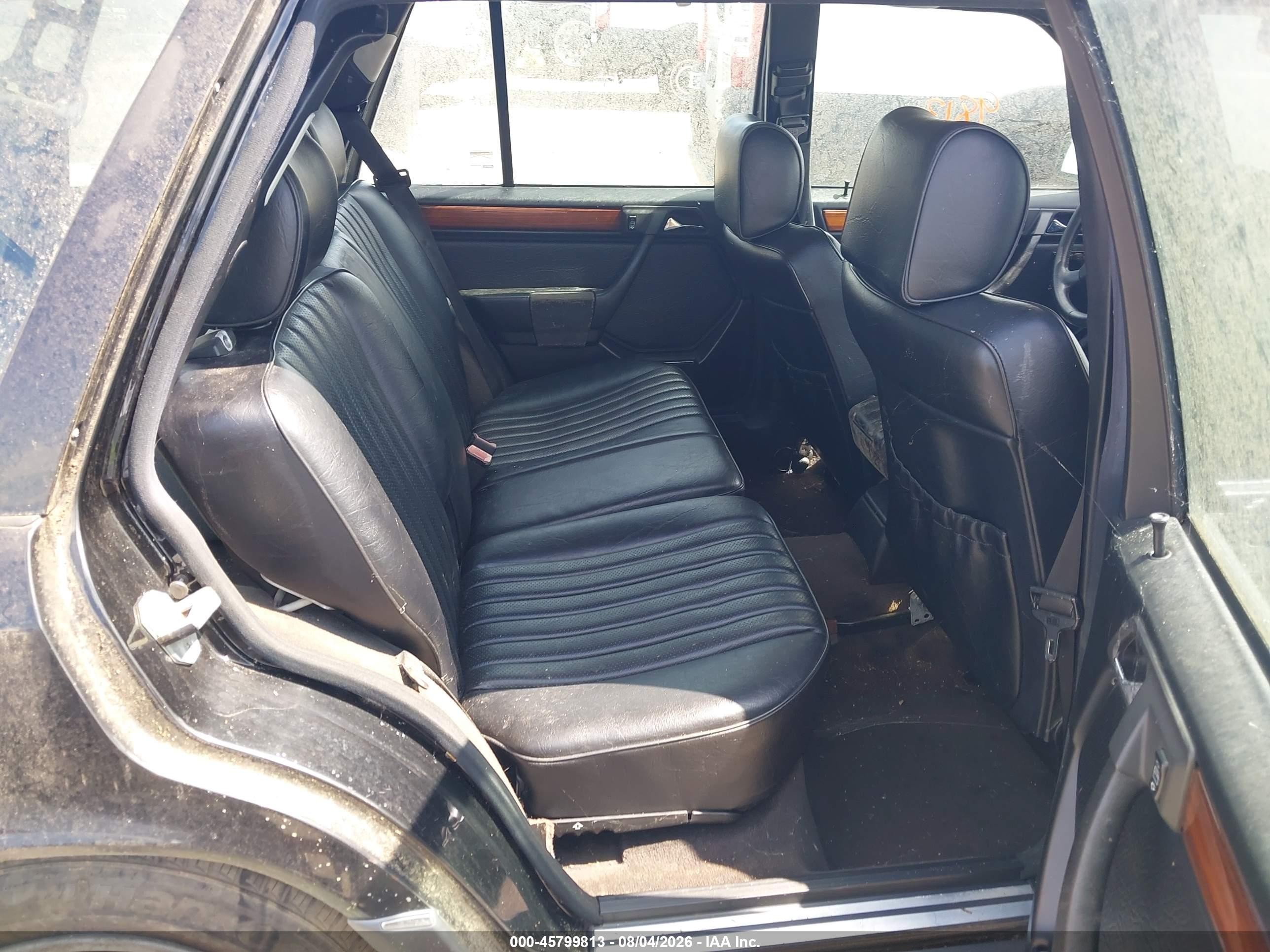 1994 Mercedes-benz E 320 Black vin: WDBEA92E7RF274062