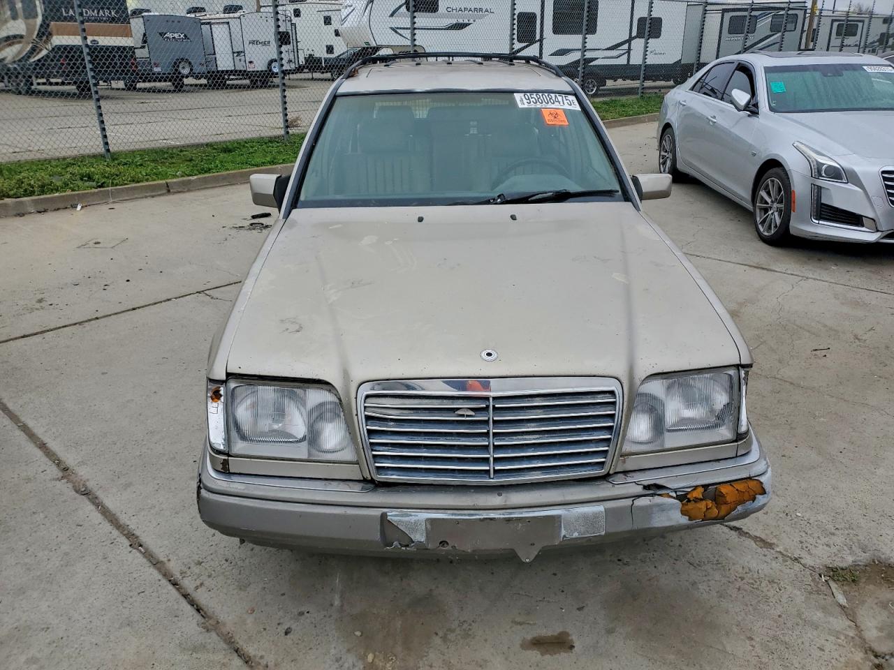 1994 Mercedes-benz E 320 Золотой vin: WDBEA92E8RF282557