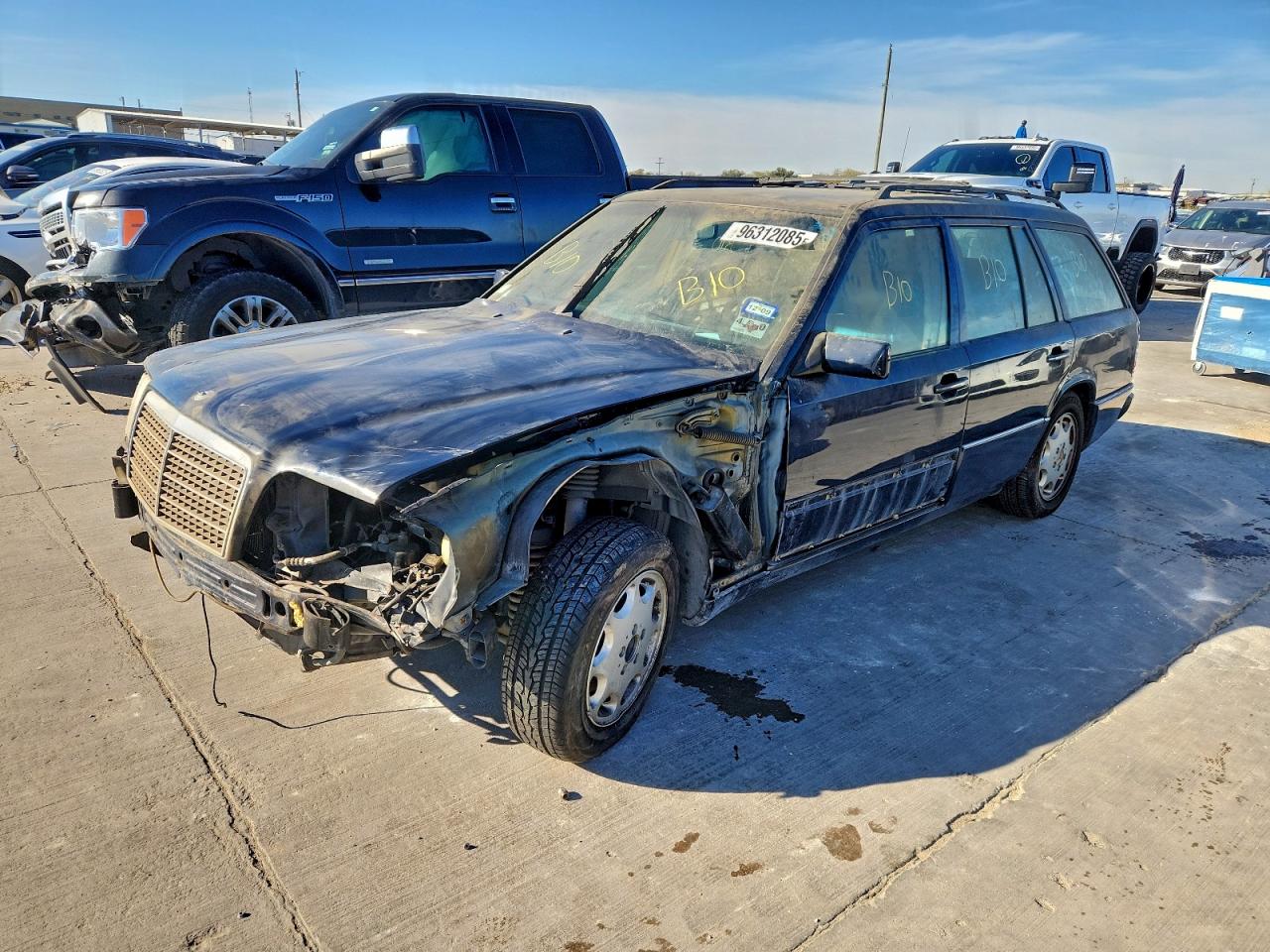 1994 Mercedes-benz E 320 Blue vin: WDBEA92E9RF291655