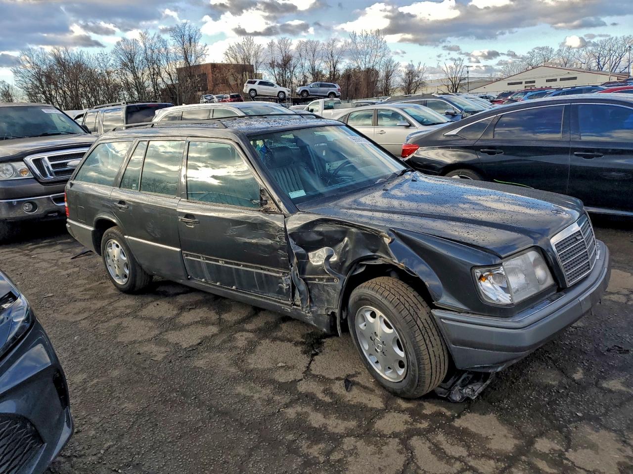 1995 Mercedes-benz E 320 Black vin: WDBEA92EXSF305990