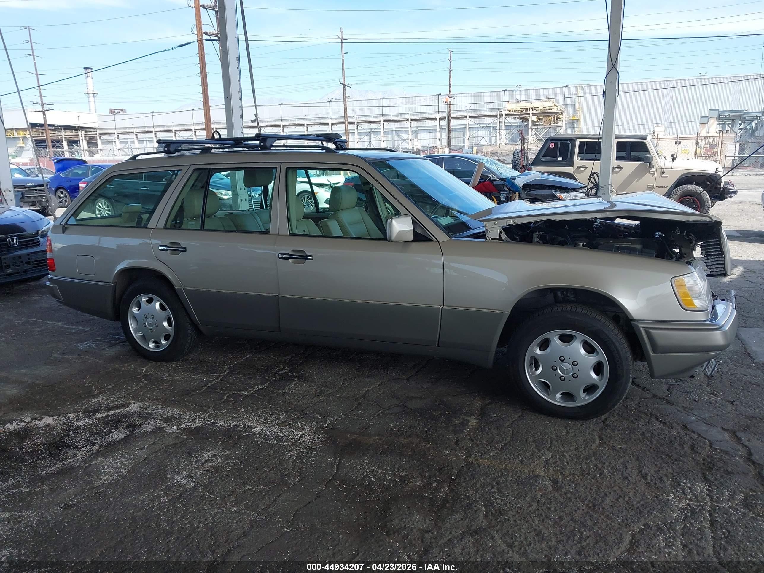 1995 Mercedes-benz E 320 Tan vin: WDBEA92EXSF309196