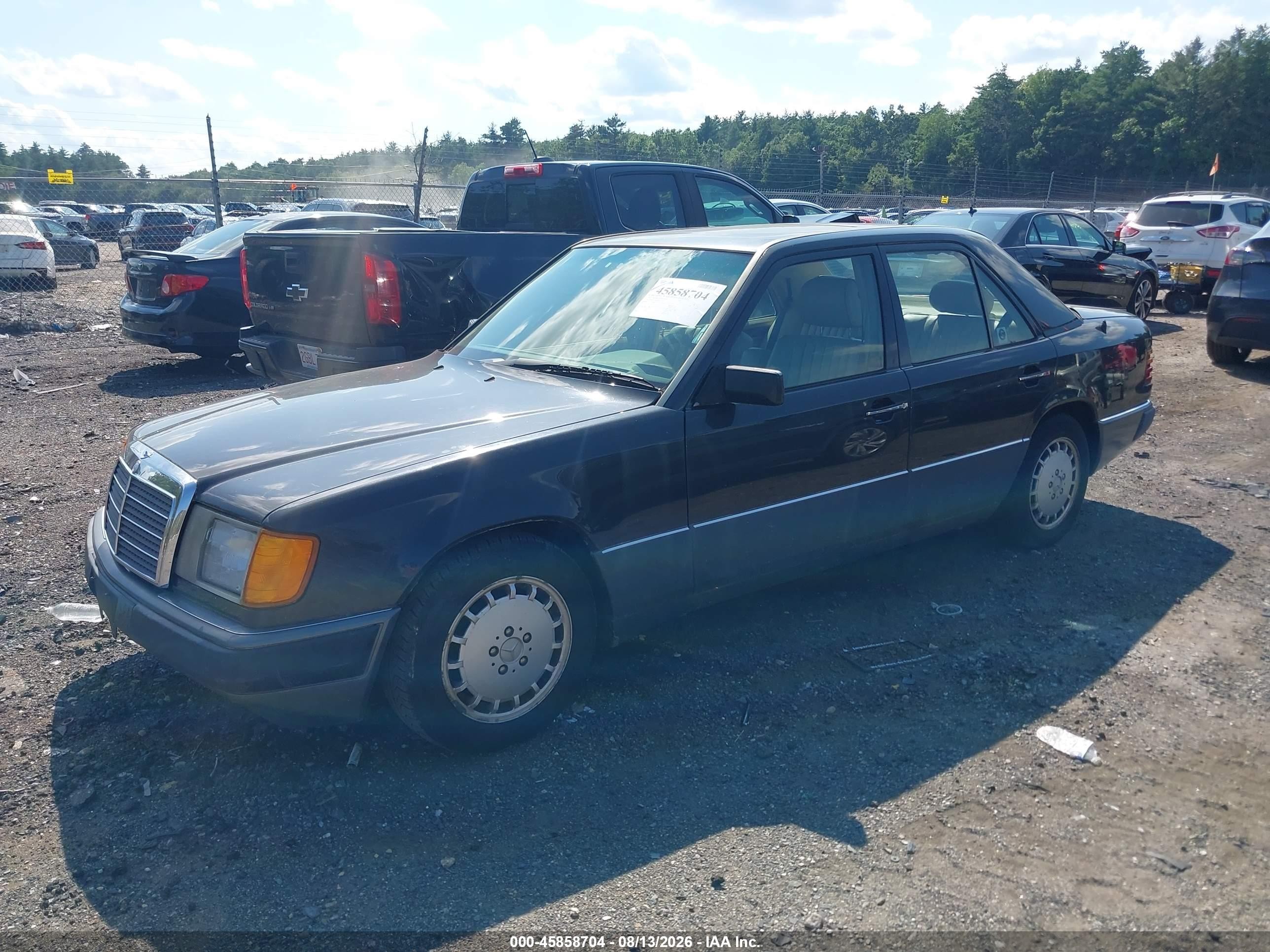 1992 Mercedes-benz 300 D Gray vin: WDBEB28D4NB621352