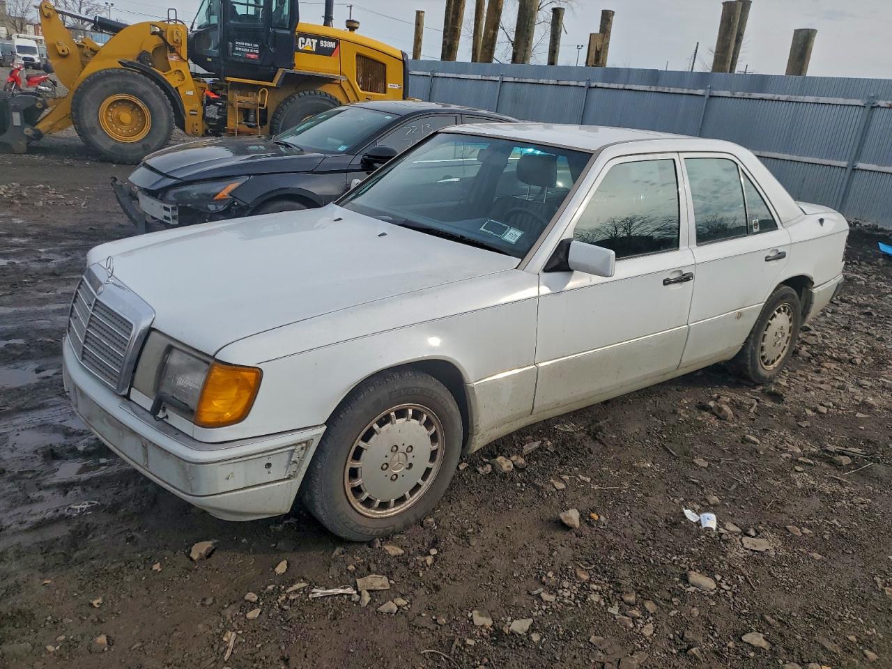 1991 Mercedes-benz 300 D White vin: WDBEB28D9MB444716