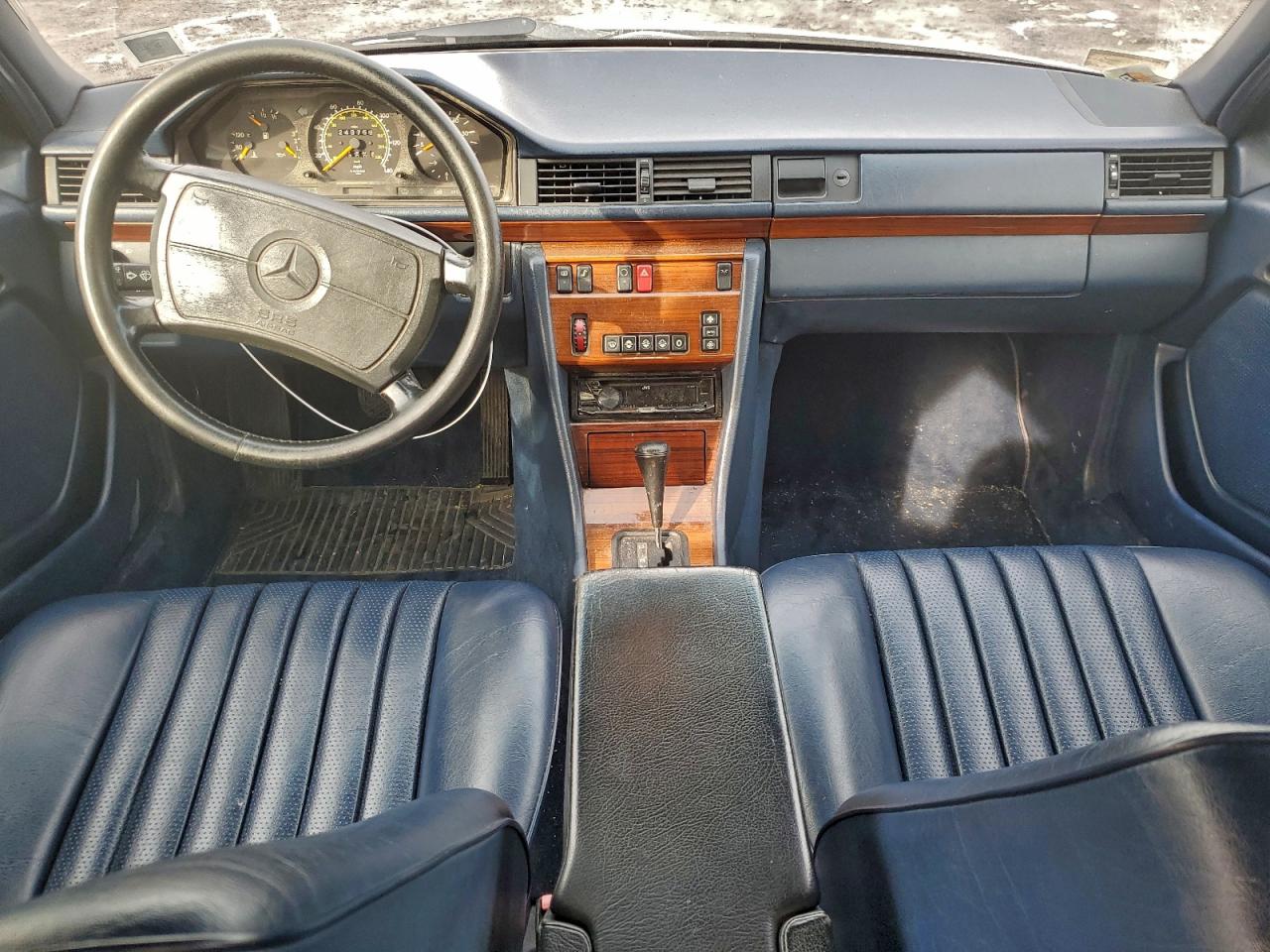 1991 Mercedes-benz 300 D White vin: WDBEB28D9MB444716