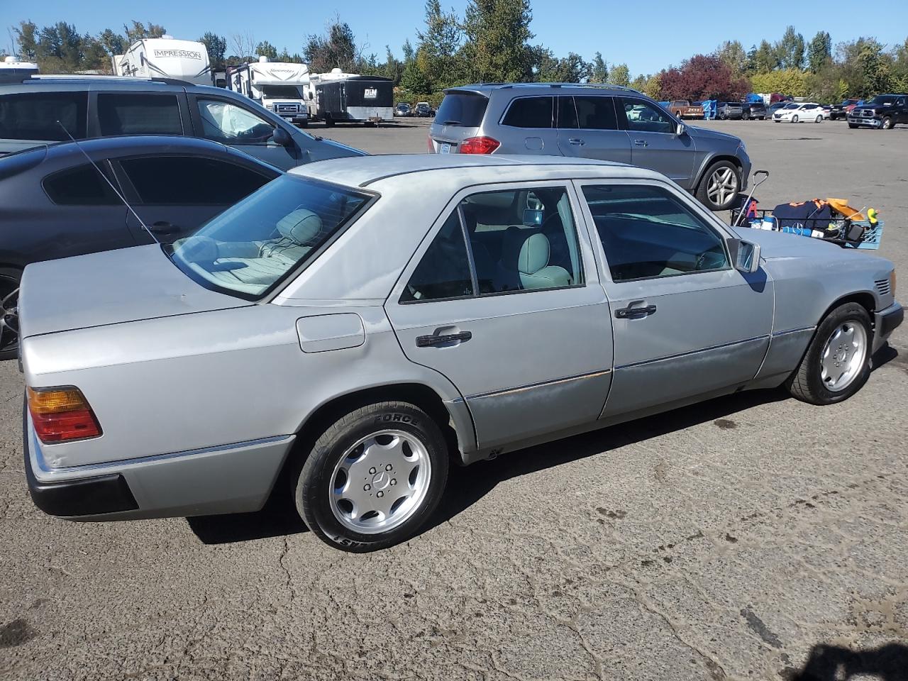 1990 Mercedes-benz 300 D Gray vin: WDBEB28DXLB279354