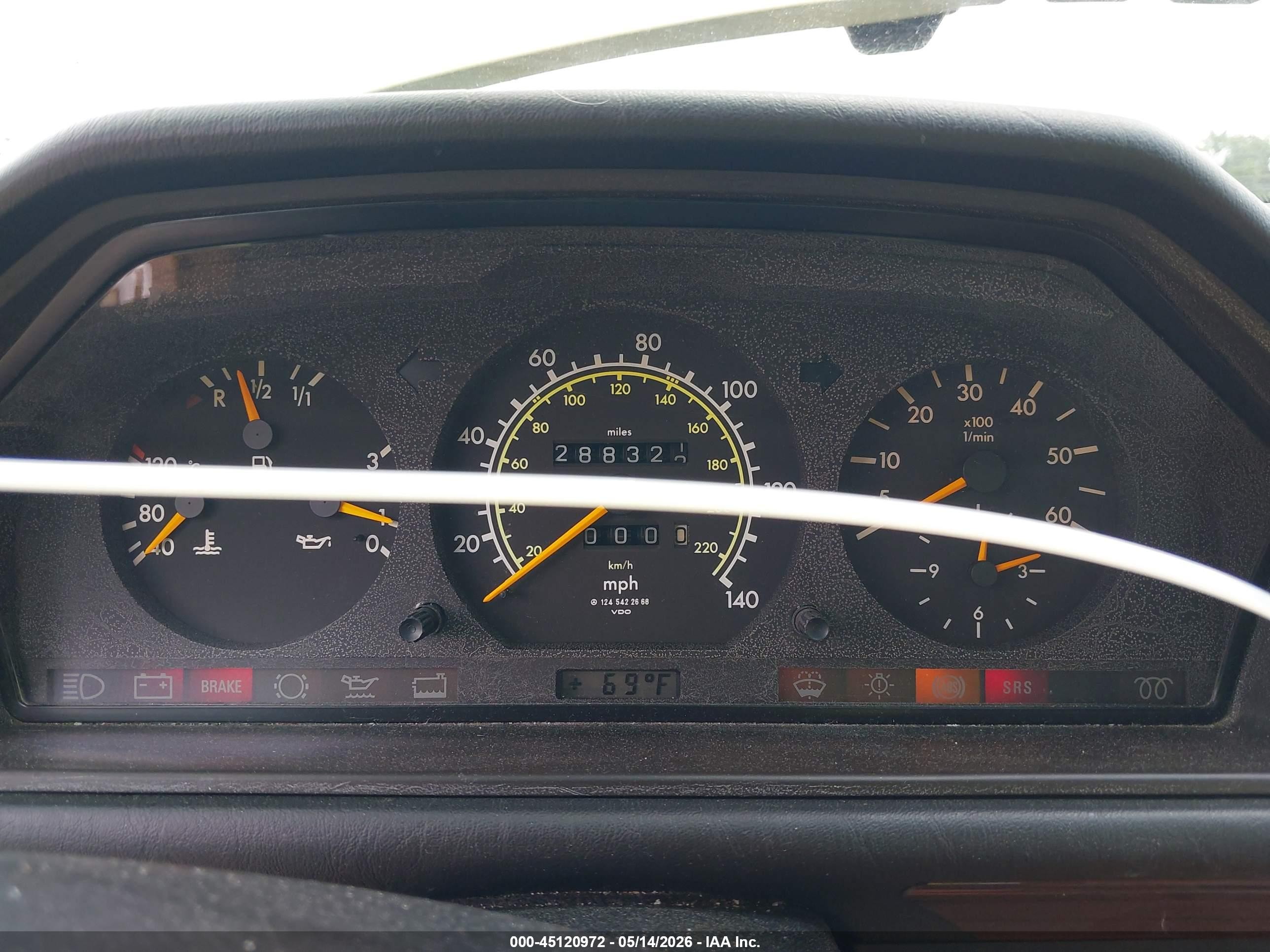 1992 Mercedes-benz 300 D Beige vin: WDBEB28E3NB559600