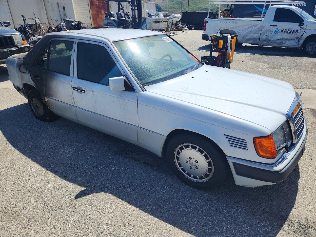 1993 Mercedes-benz 300 D White vin: WDBEB28E5PB981581