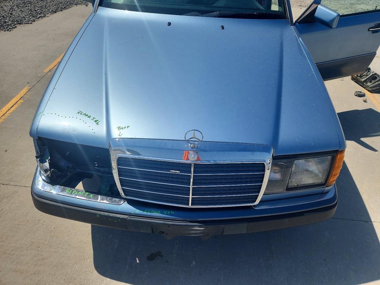 1993 Mercedes-benz 300 D Синий vin: WDBEB28EXPB840764