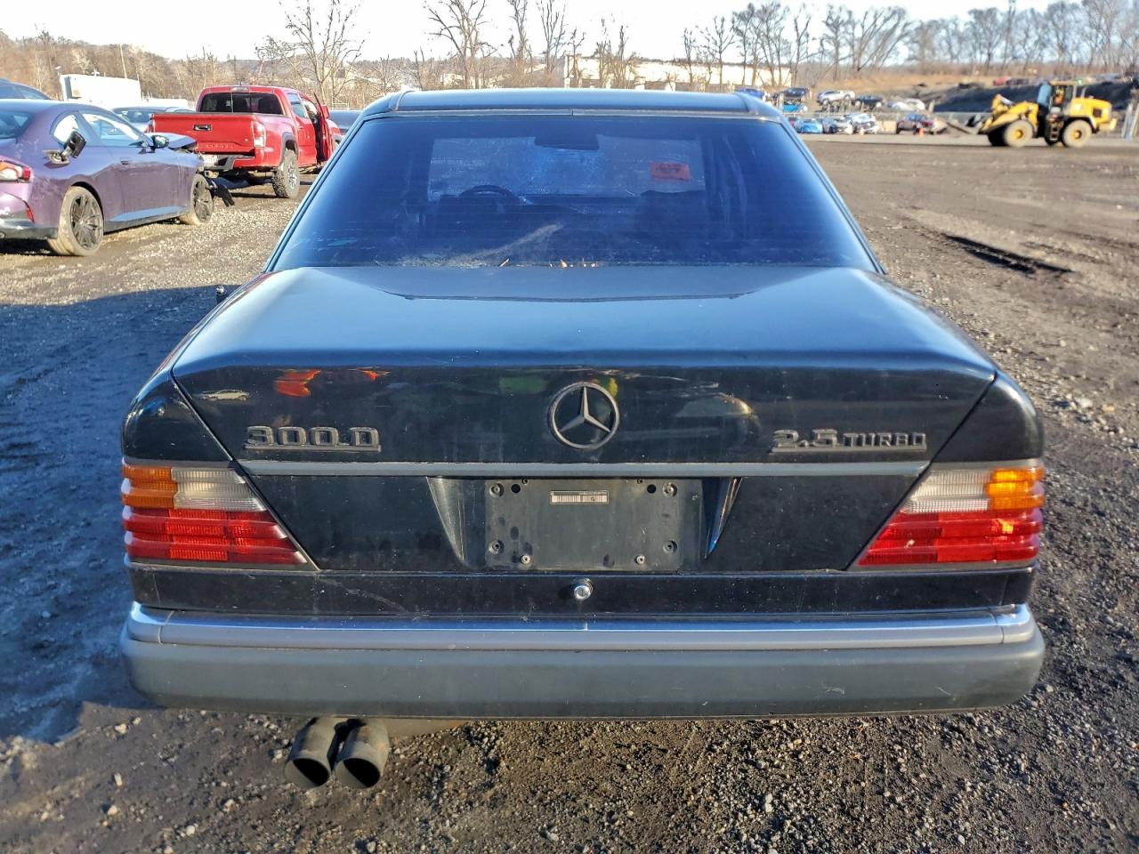1993 Mercedes-benz 300 D Черный vin: WDBEB28EXPB891150