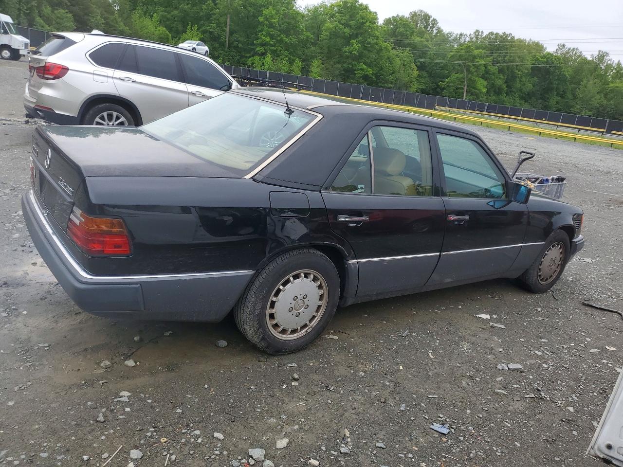 1993 Mercedes-benz 300 D Black vin: WDBEB28EXPC008349