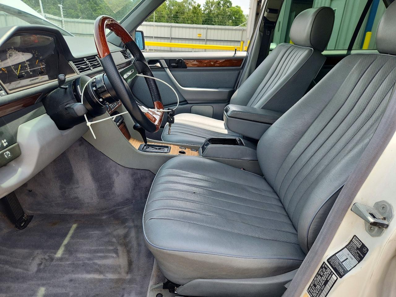1995 Mercedes-benz E 300d White vin: WDBEB31E2SC135301