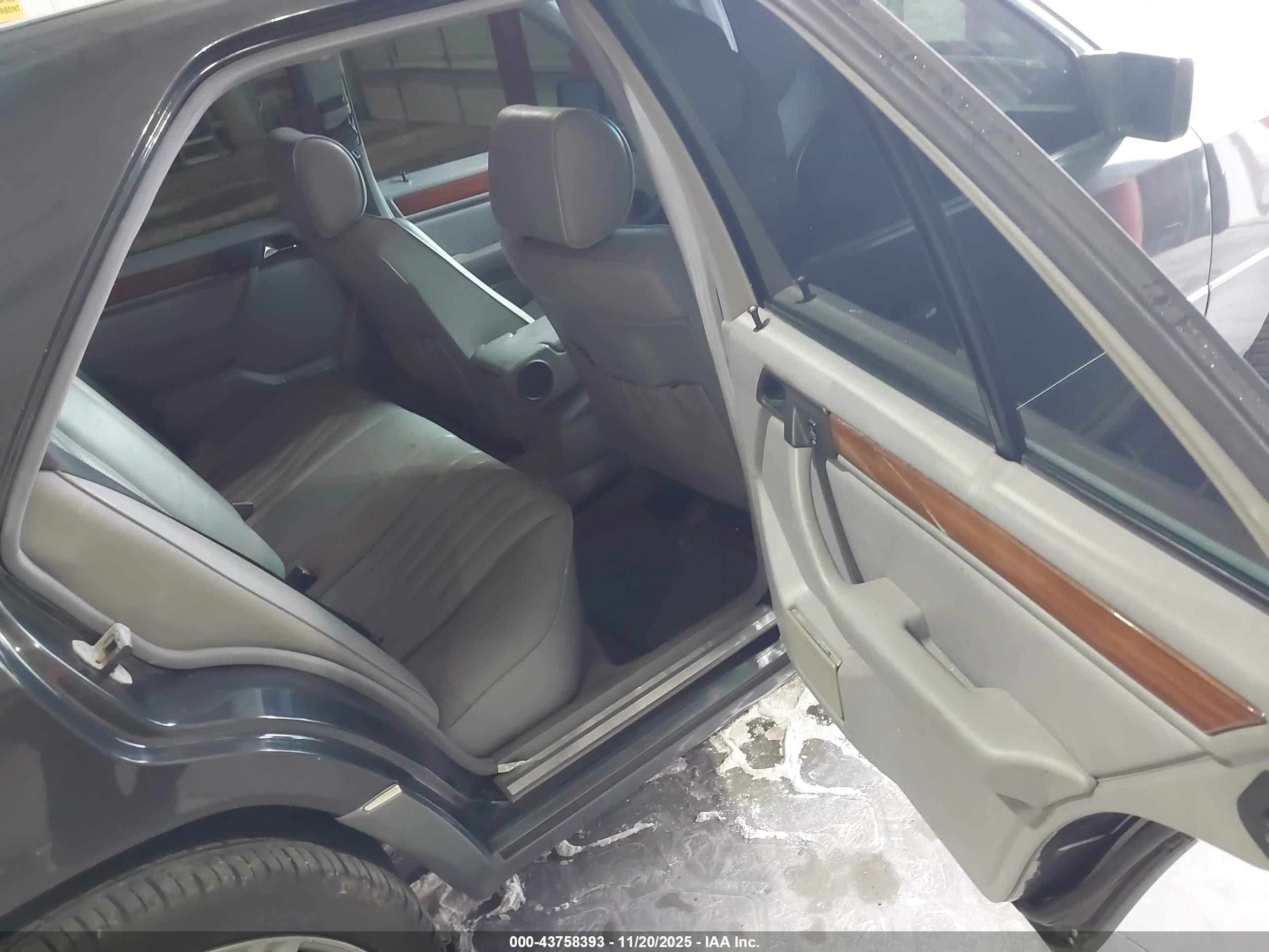 1995 Mercedes-benz E 300d/300d Special Gray vin: WDBEB31E2SC194719