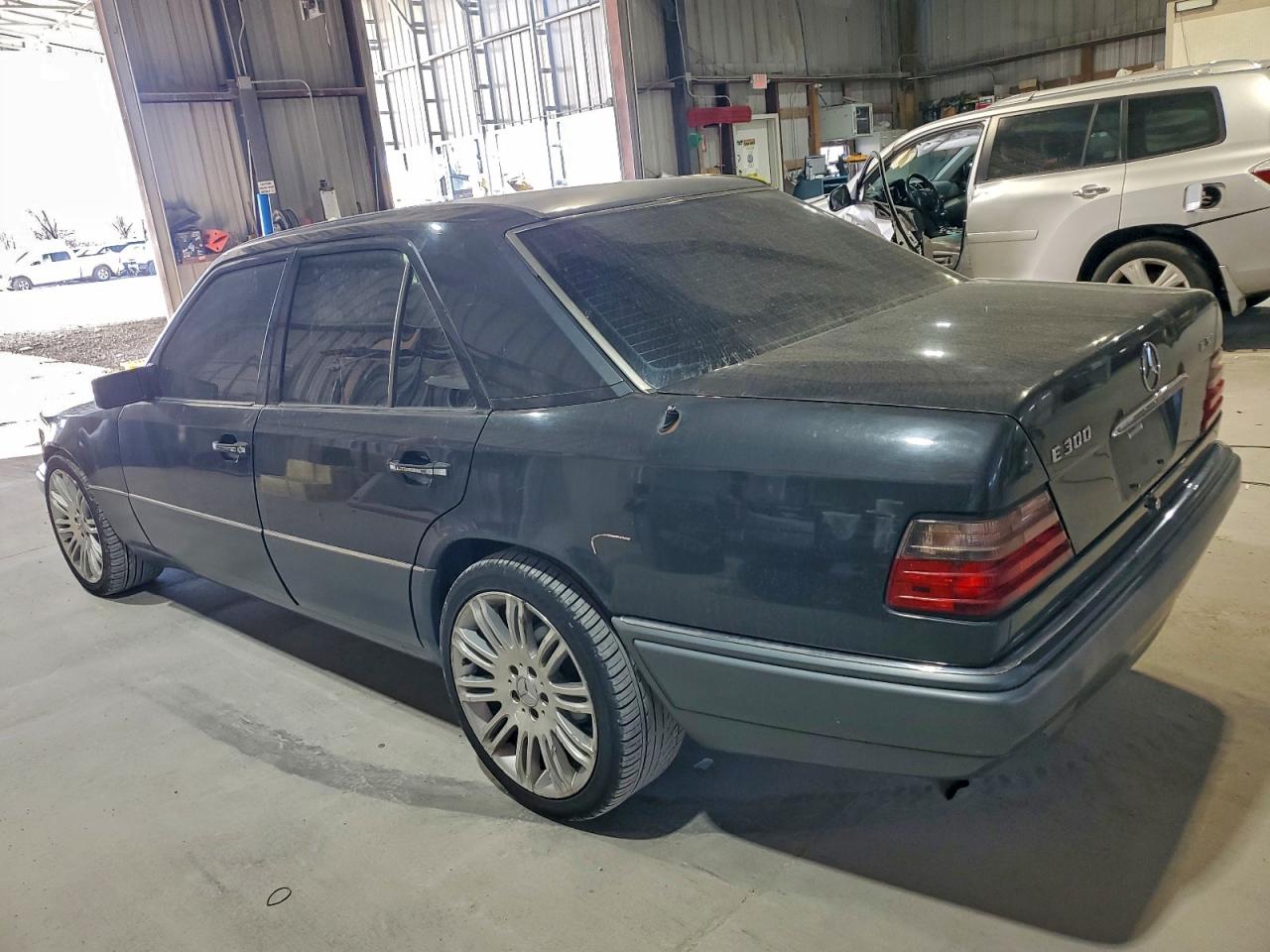 1995 Mercedes-benz E 300d Black vin: WDBEB31E2SC194719