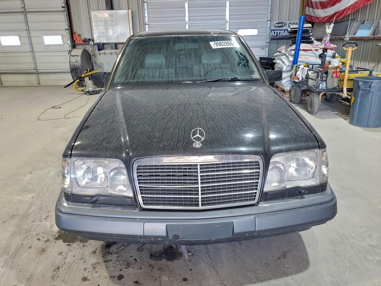 1995 Mercedes-benz E 300d Black vin: WDBEB31E2SC194719