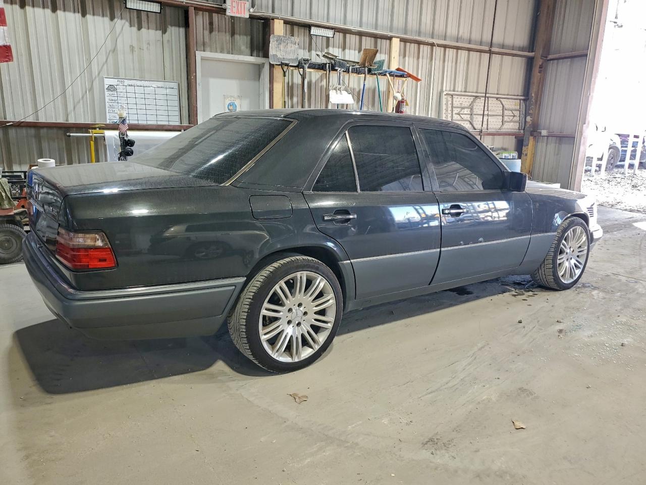1995 Mercedes-benz E 300d Black vin: WDBEB31E2SC194719