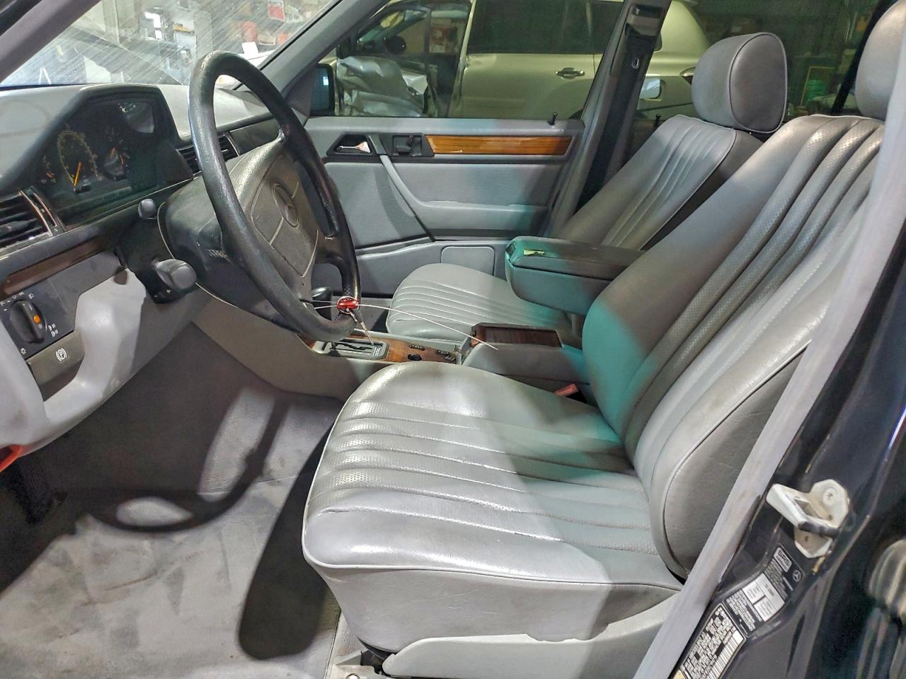 1995 Mercedes-benz E 300d Black vin: WDBEB31E2SC194719