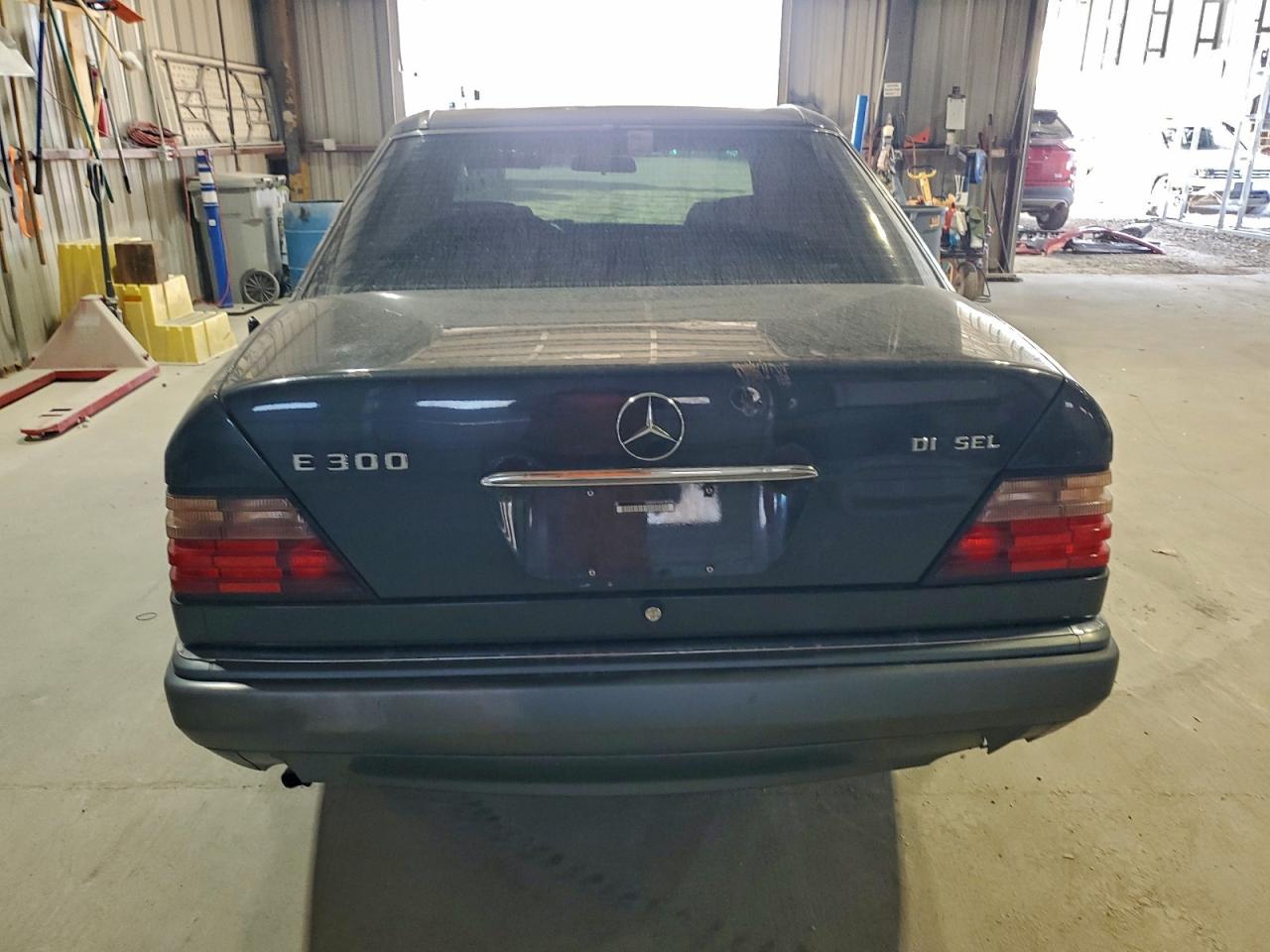 1995 Mercedes-benz E 300d Black vin: WDBEB31E2SC194719
