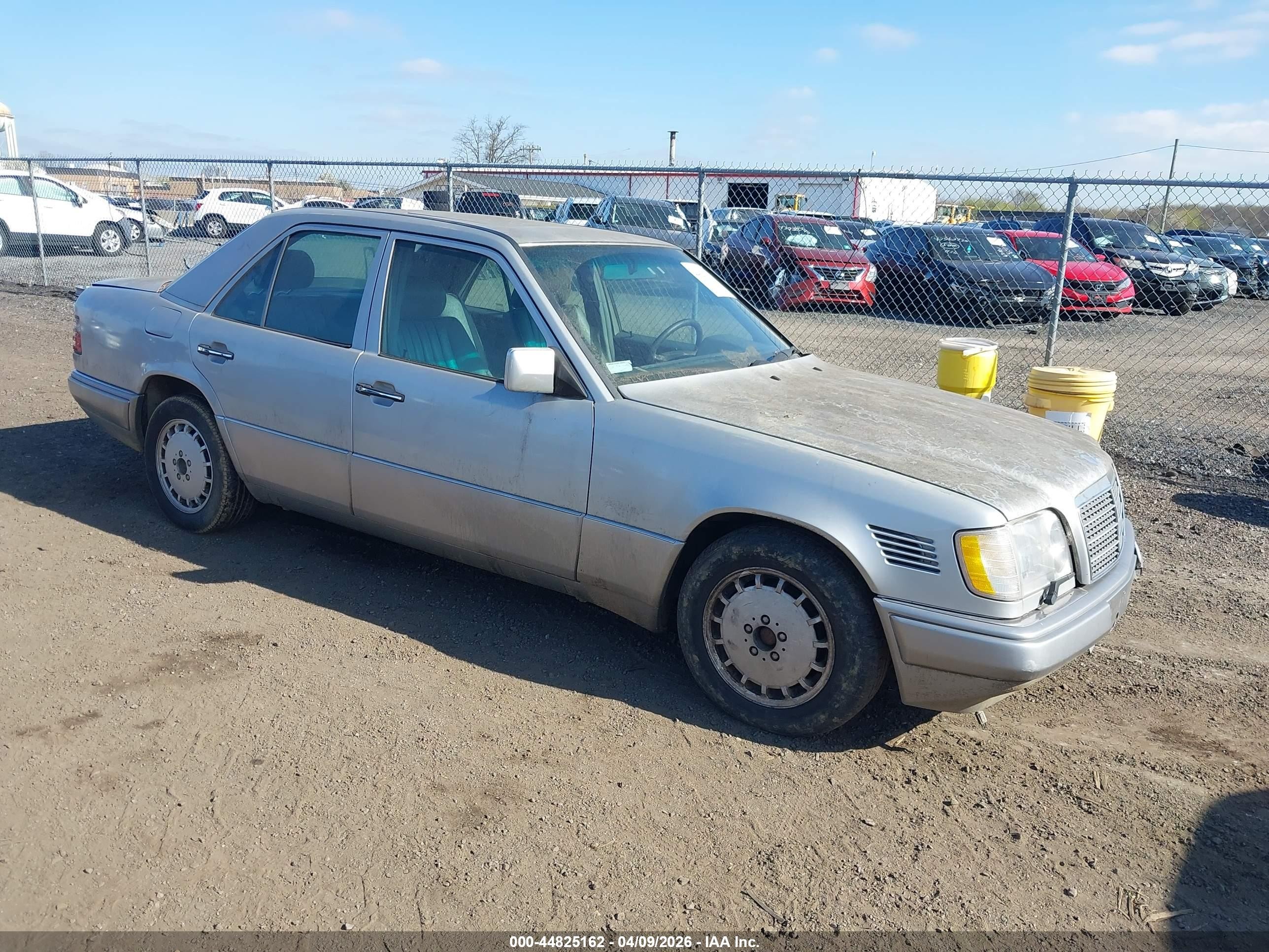 1995 Mercedes-benz E 300d/300d Special Silver vin: WDBEB31E4SC194284