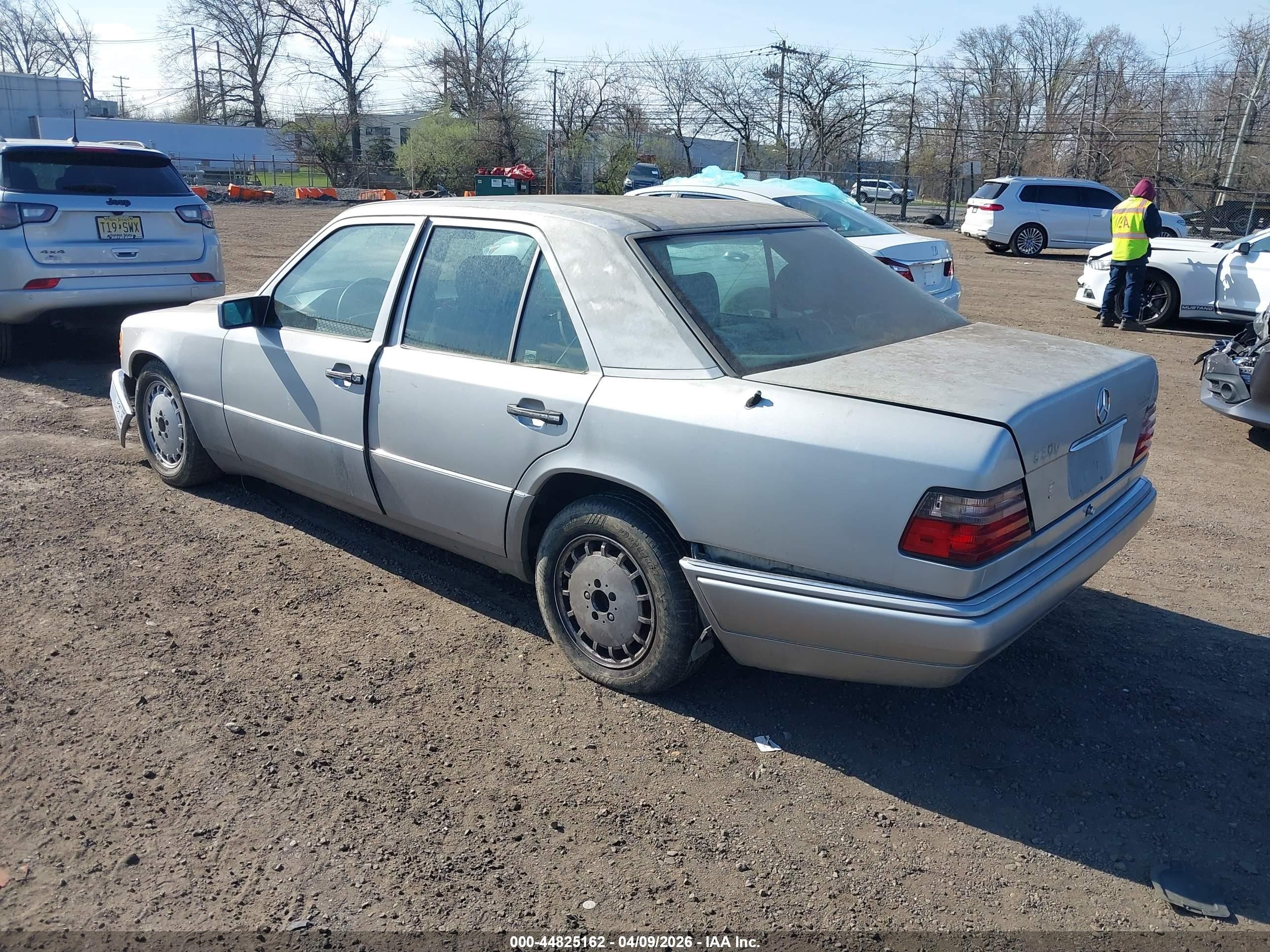1995 Mercedes-benz E 300d/300d Special Silver vin: WDBEB31E4SC194284